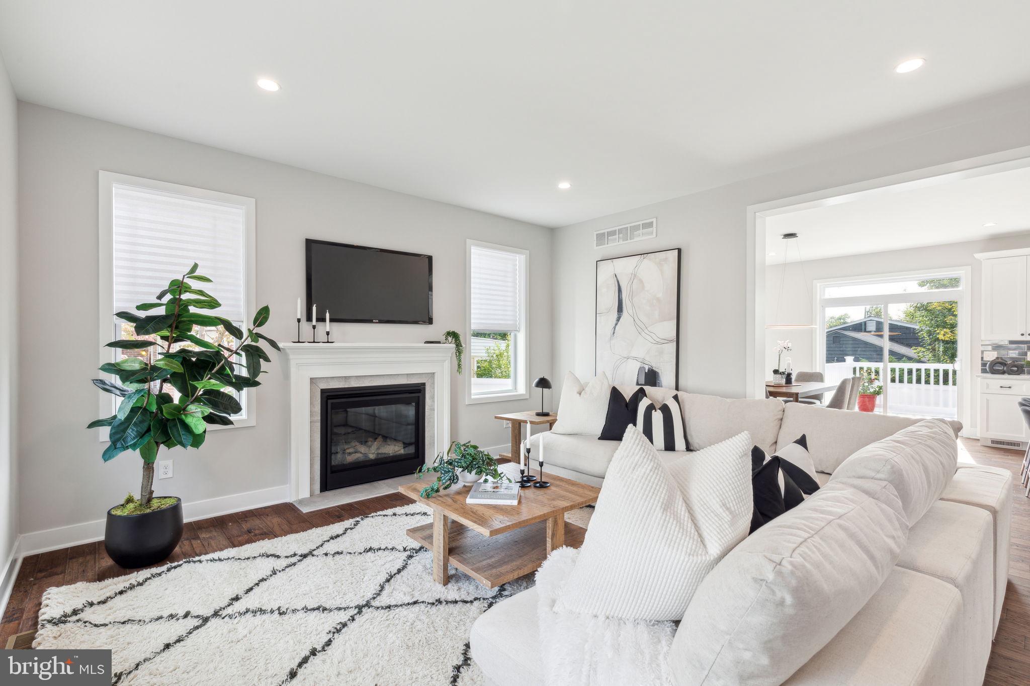 ELKINS PARK - Residential