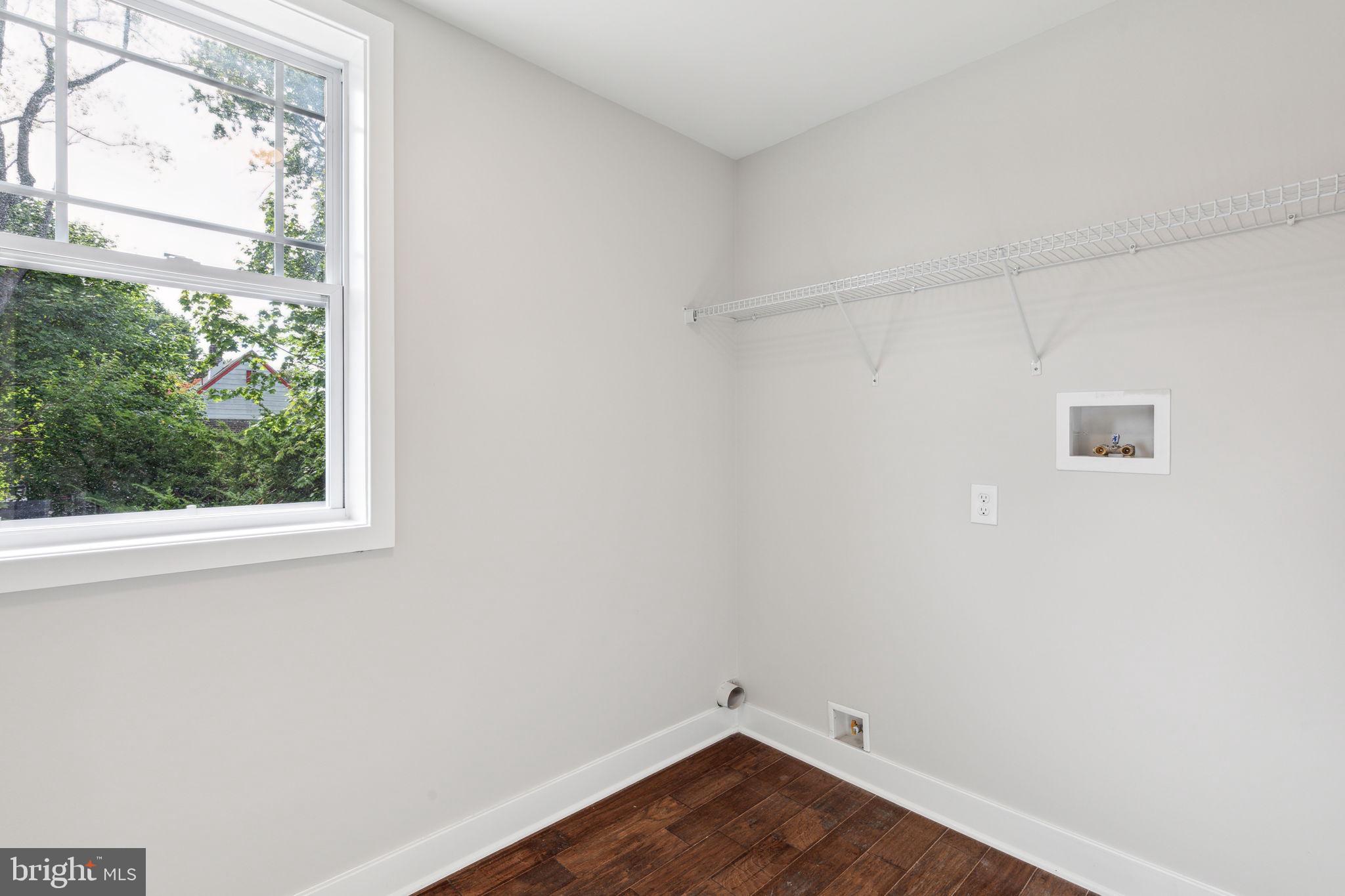 ELKINS PARK - Residential