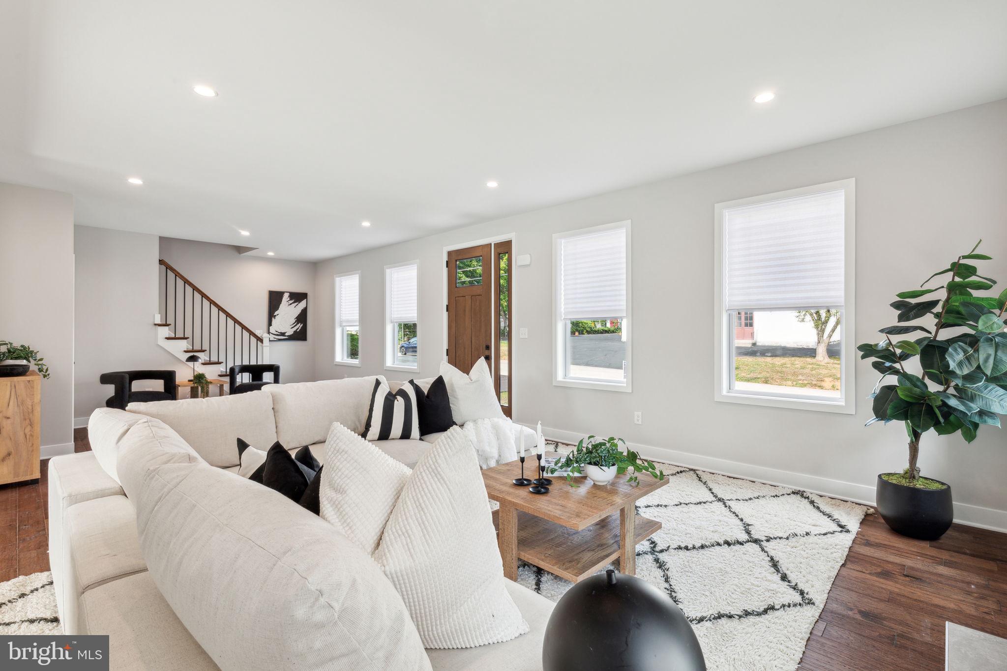 ELKINS PARK - Residential