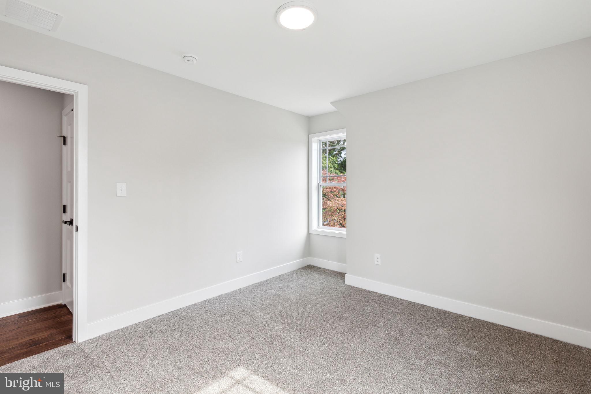 ELKINS PARK - Residential