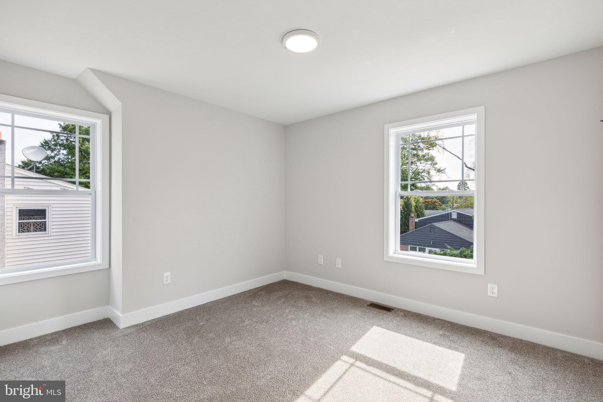 ELKINS PARK - Residential