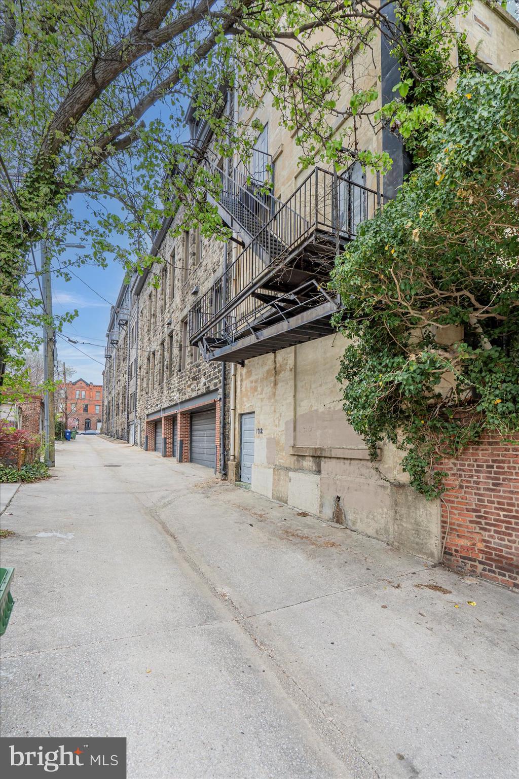 BOLTON HILL HISTORIC DISTRICT - Commercial Sale