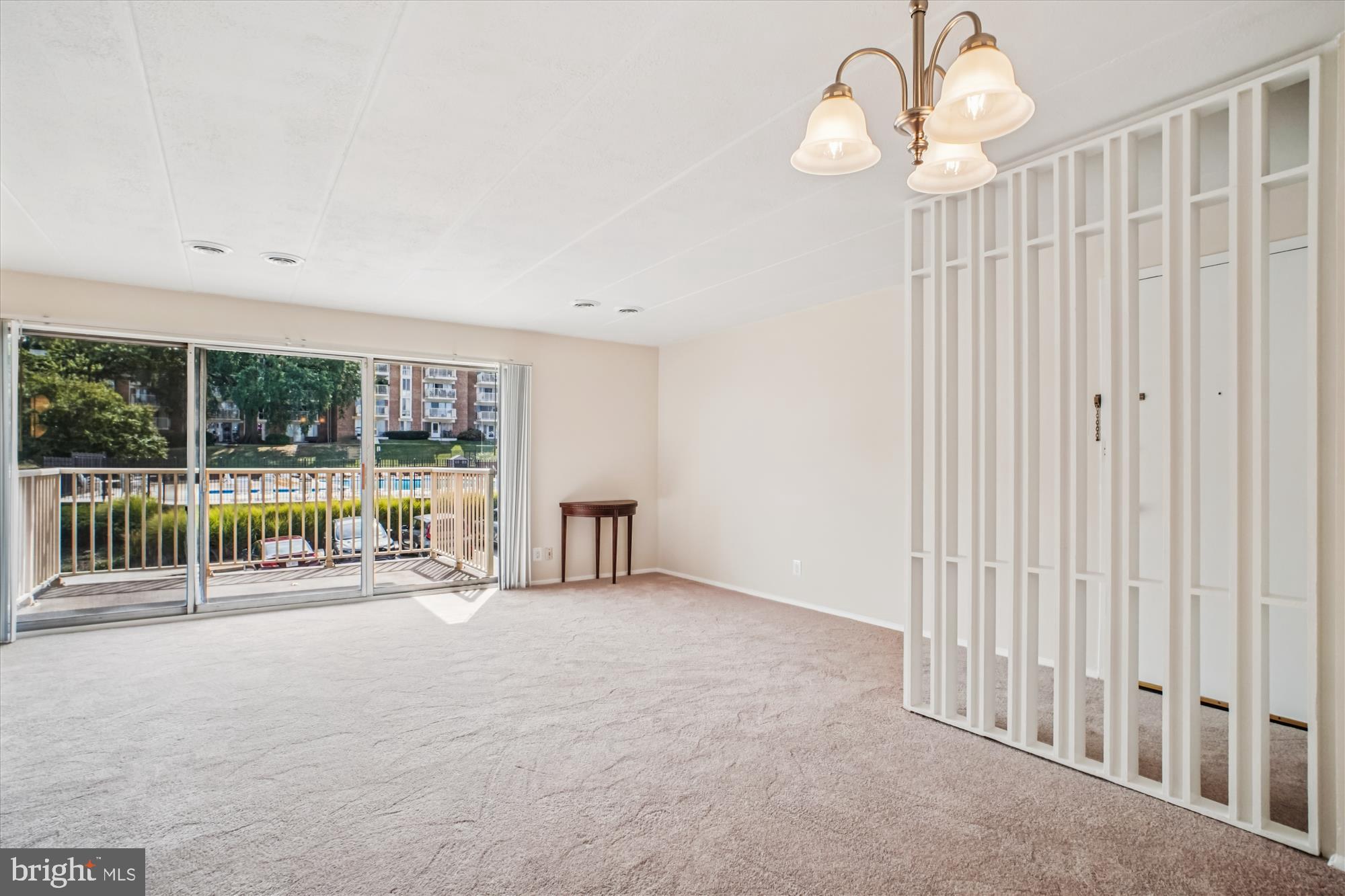 HUNTINGTON CLUB - Residential