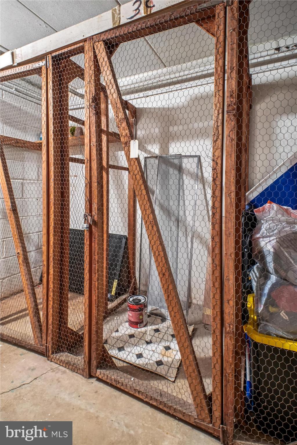 HUNTINGTON CLUB - Residential