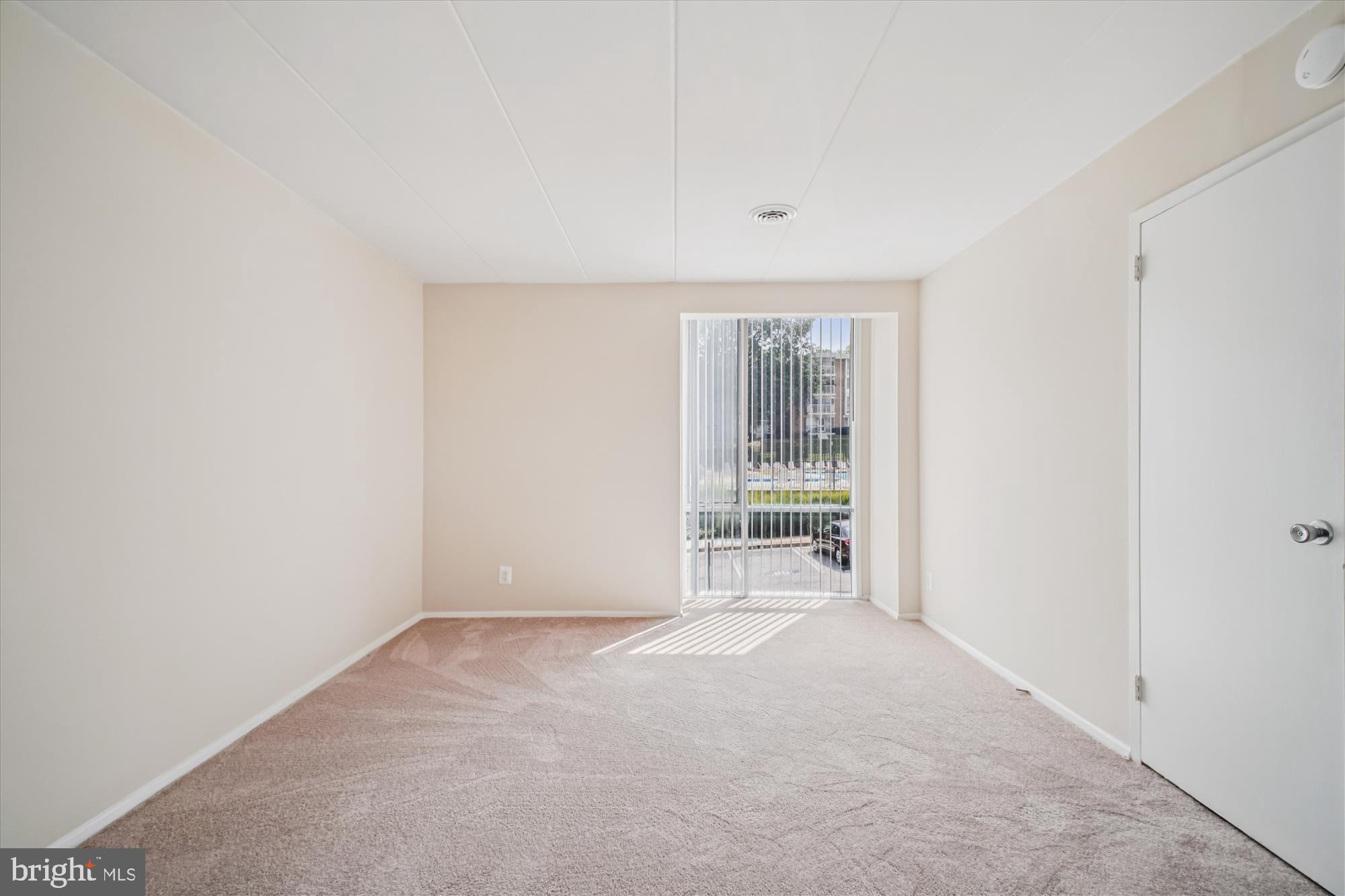 HUNTINGTON CLUB - Residential