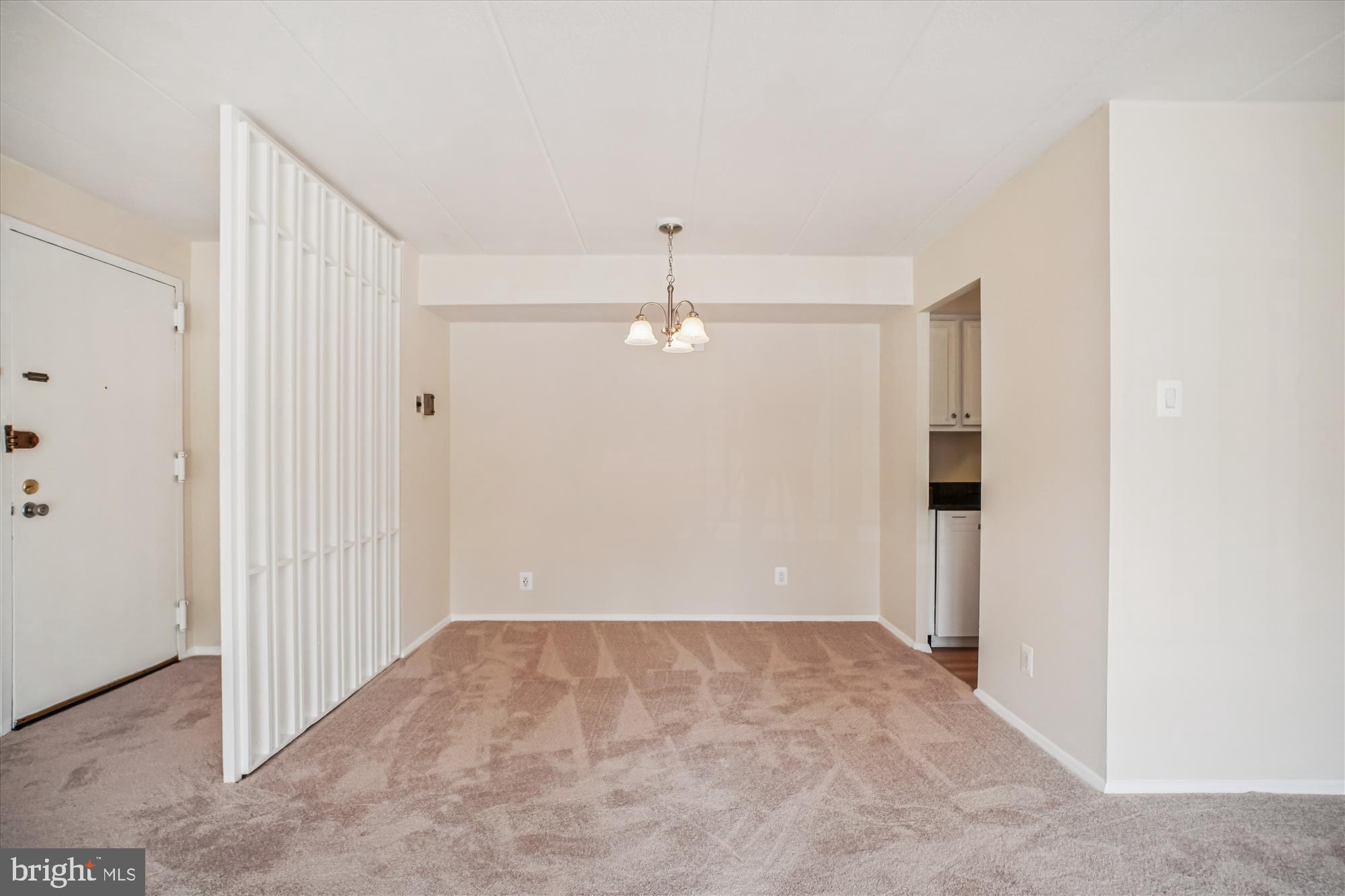 HUNTINGTON CLUB - Residential