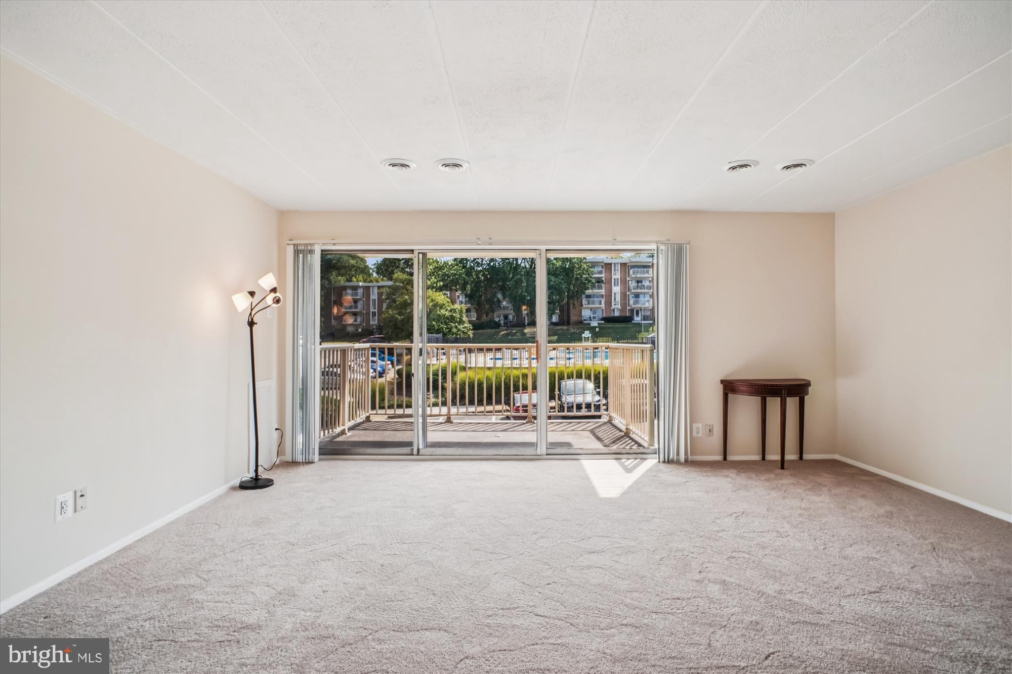 HUNTINGTON CLUB - Residential