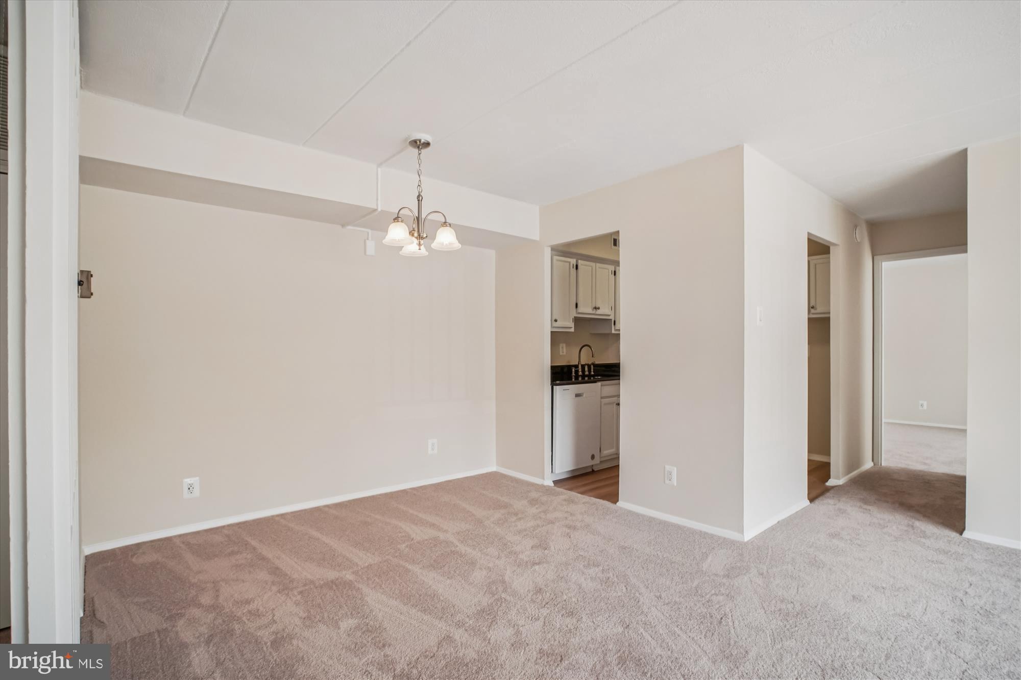 HUNTINGTON CLUB - Residential