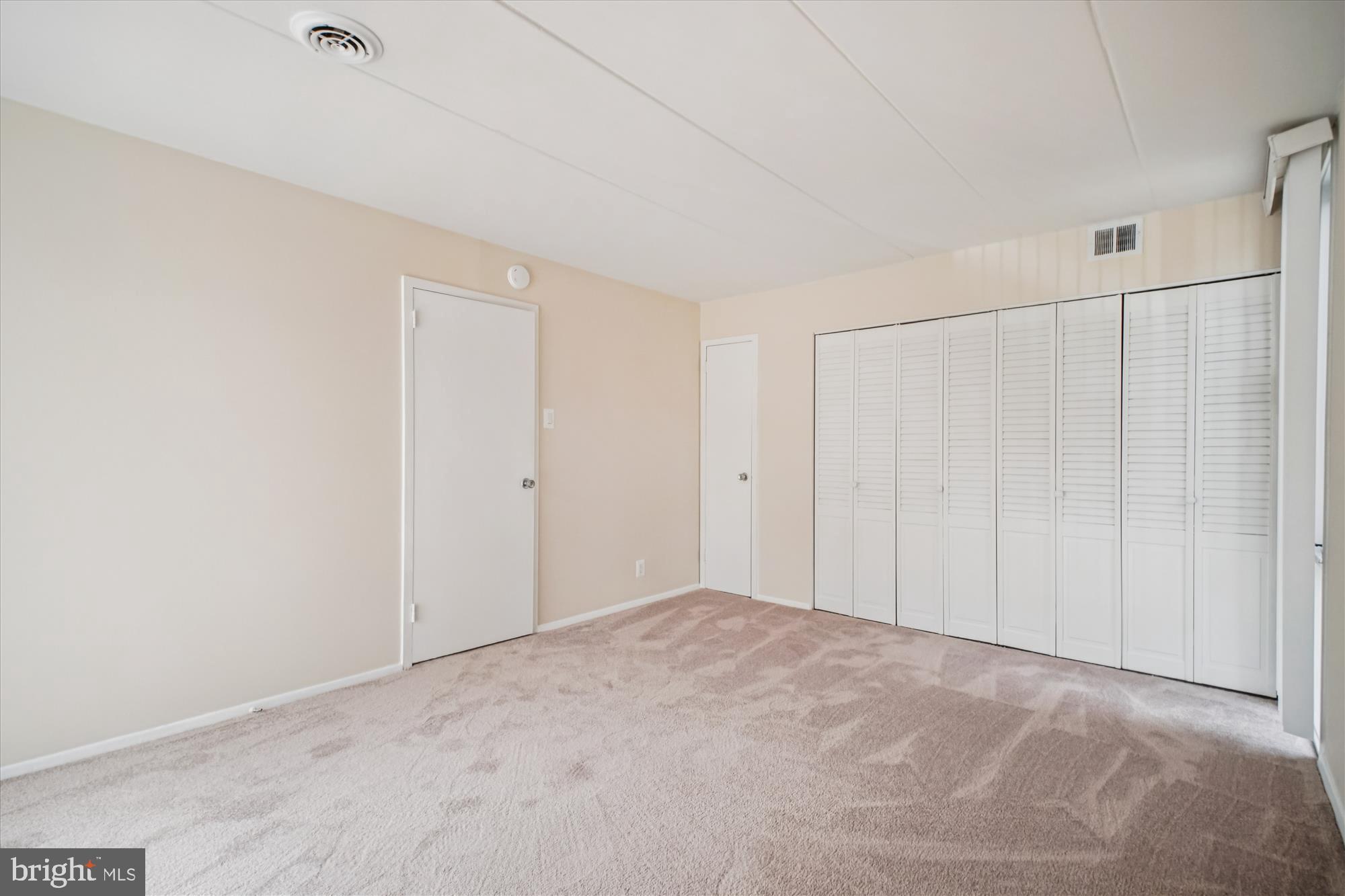 HUNTINGTON CLUB - Residential