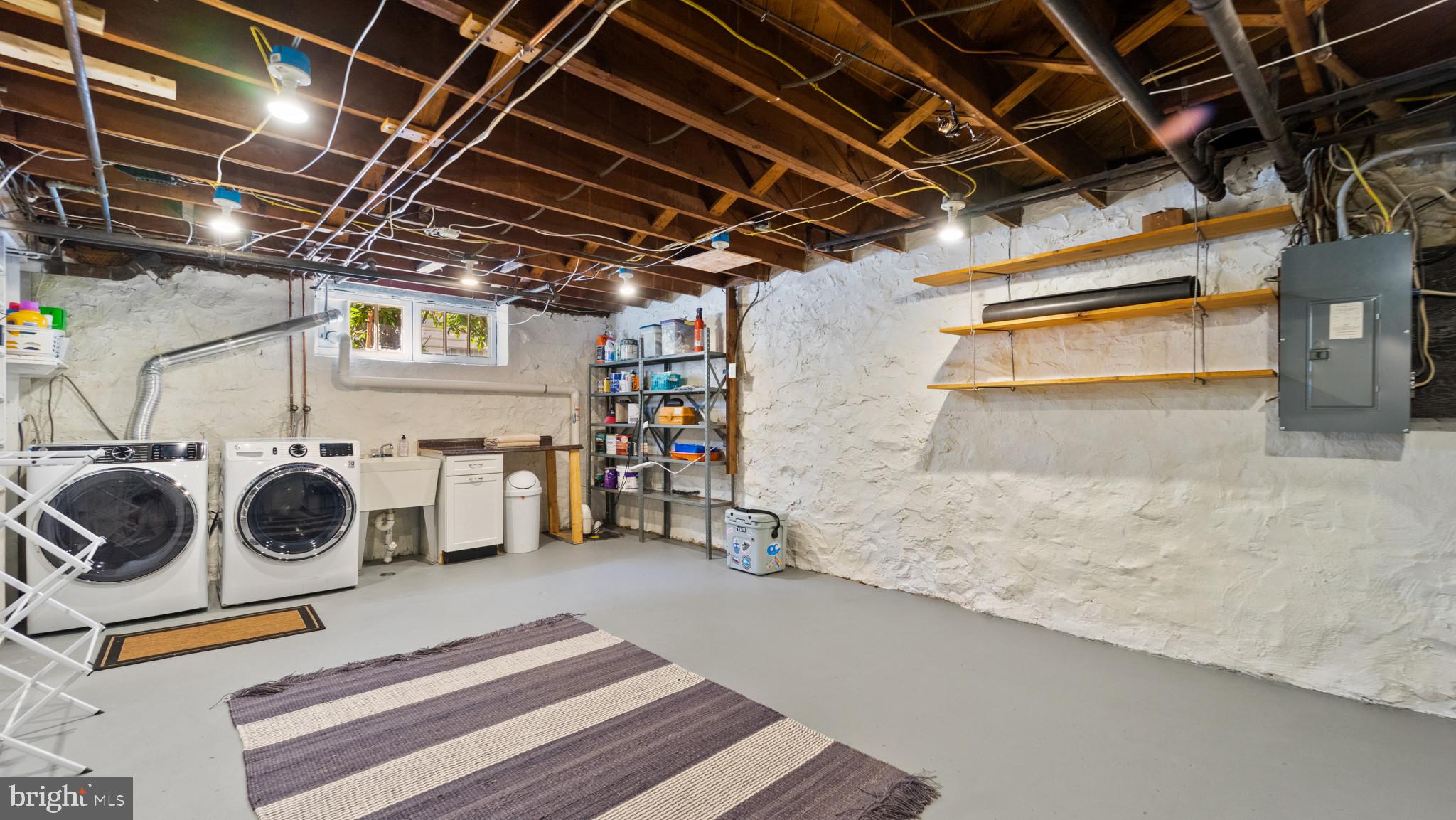 STONELEIGH - Residential