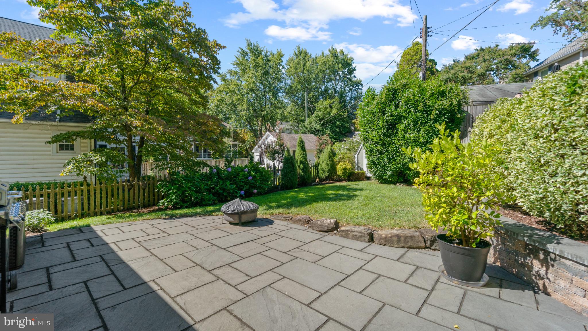 STONELEIGH - Residential