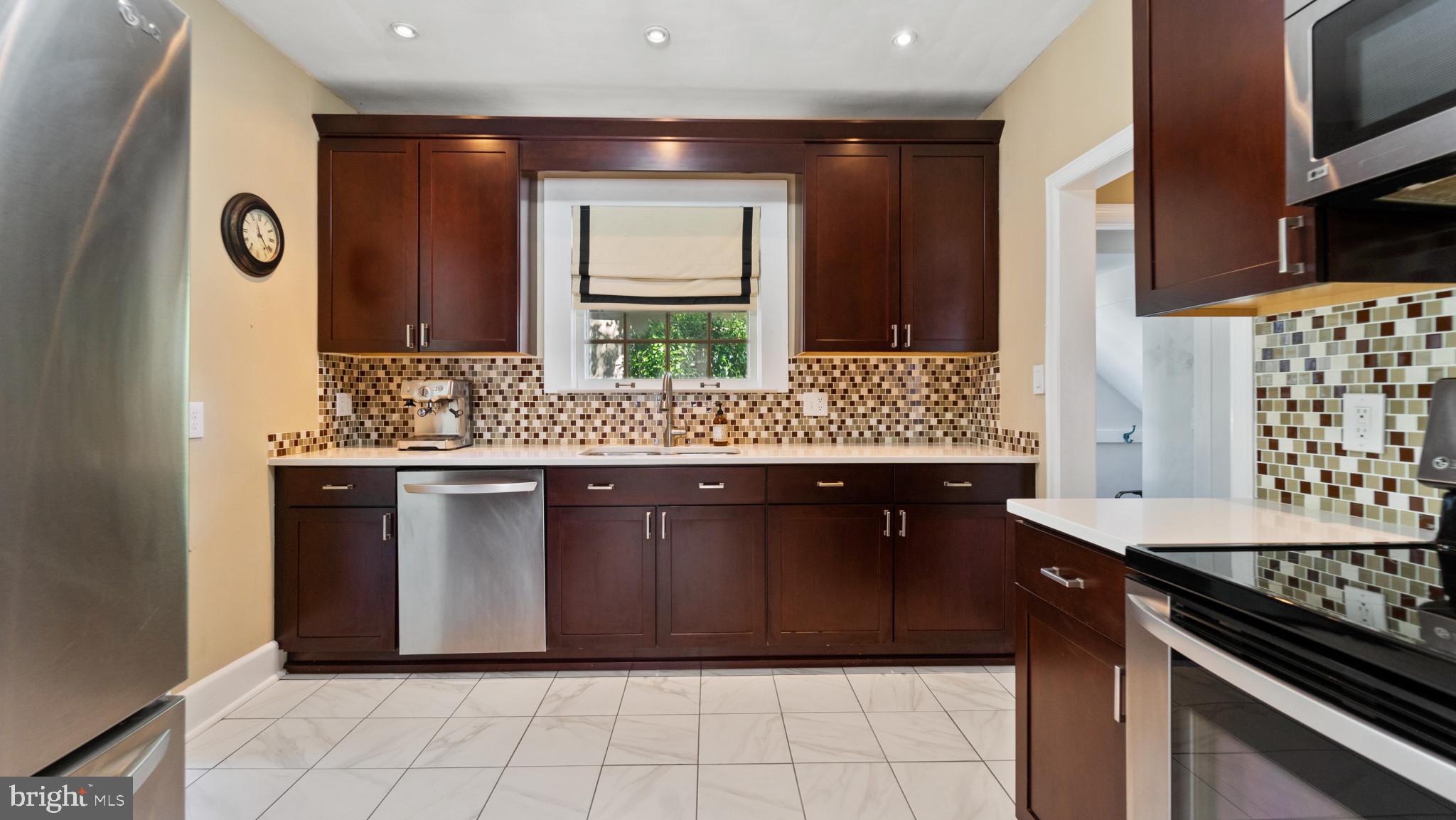 STONELEIGH - Residential