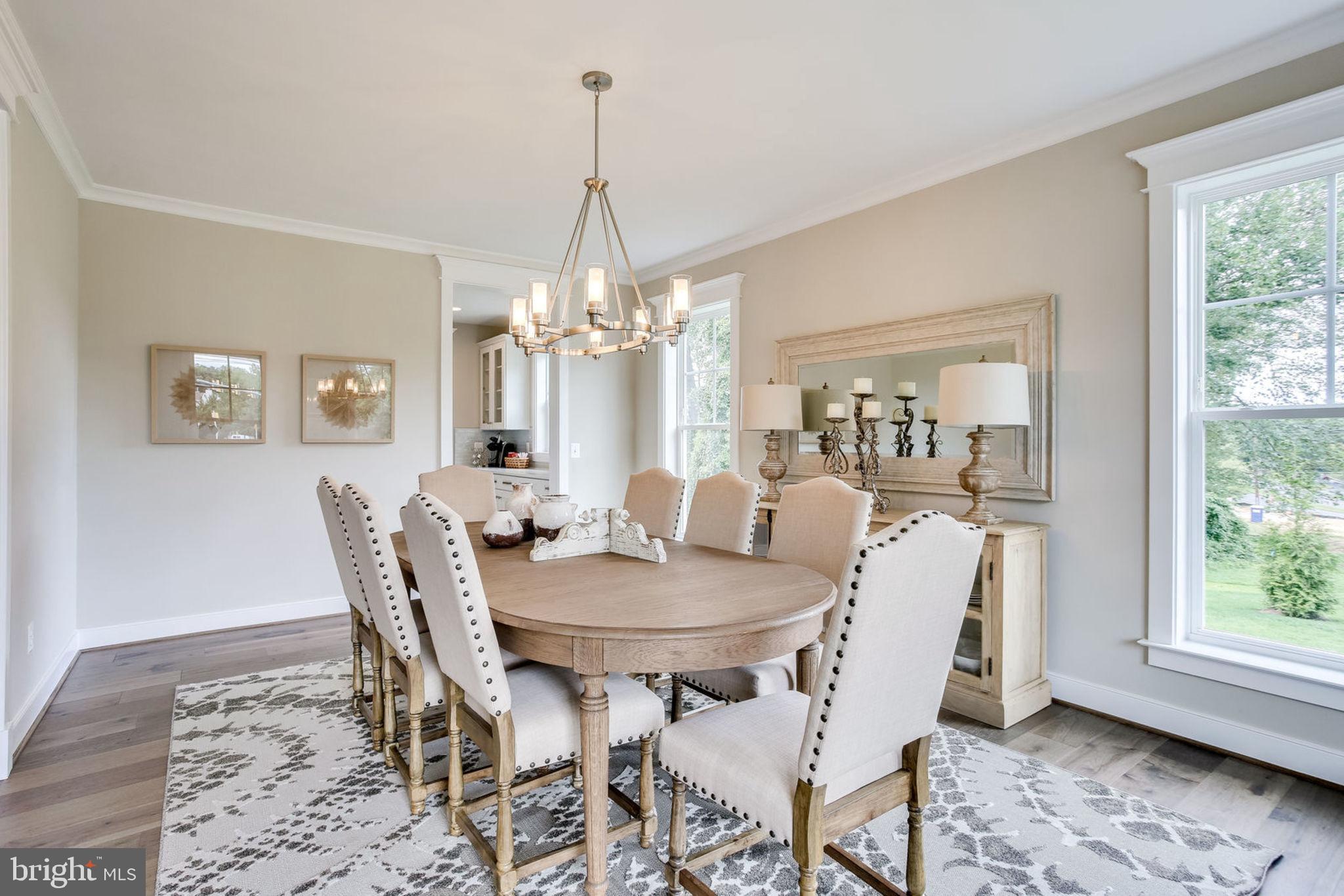 WELLINGTON HEIGHTS - Residential