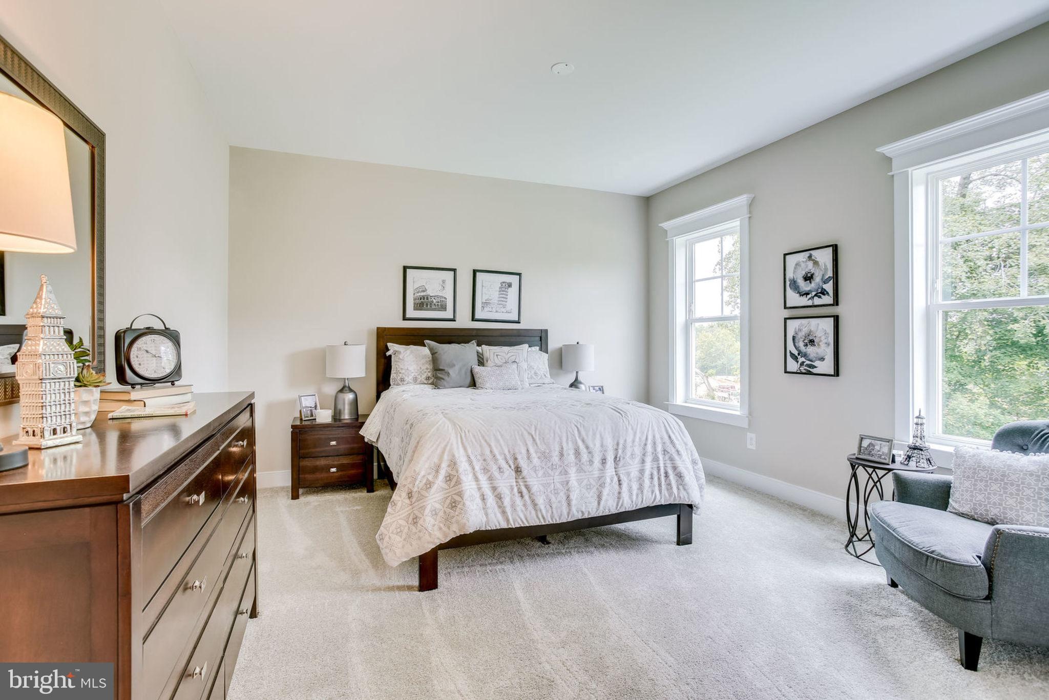 WELLINGTON HEIGHTS - Residential