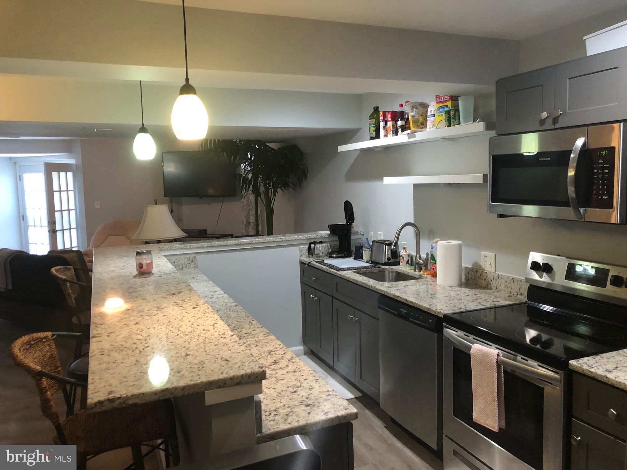 CROSS CREEK CLUB - Residential Lease