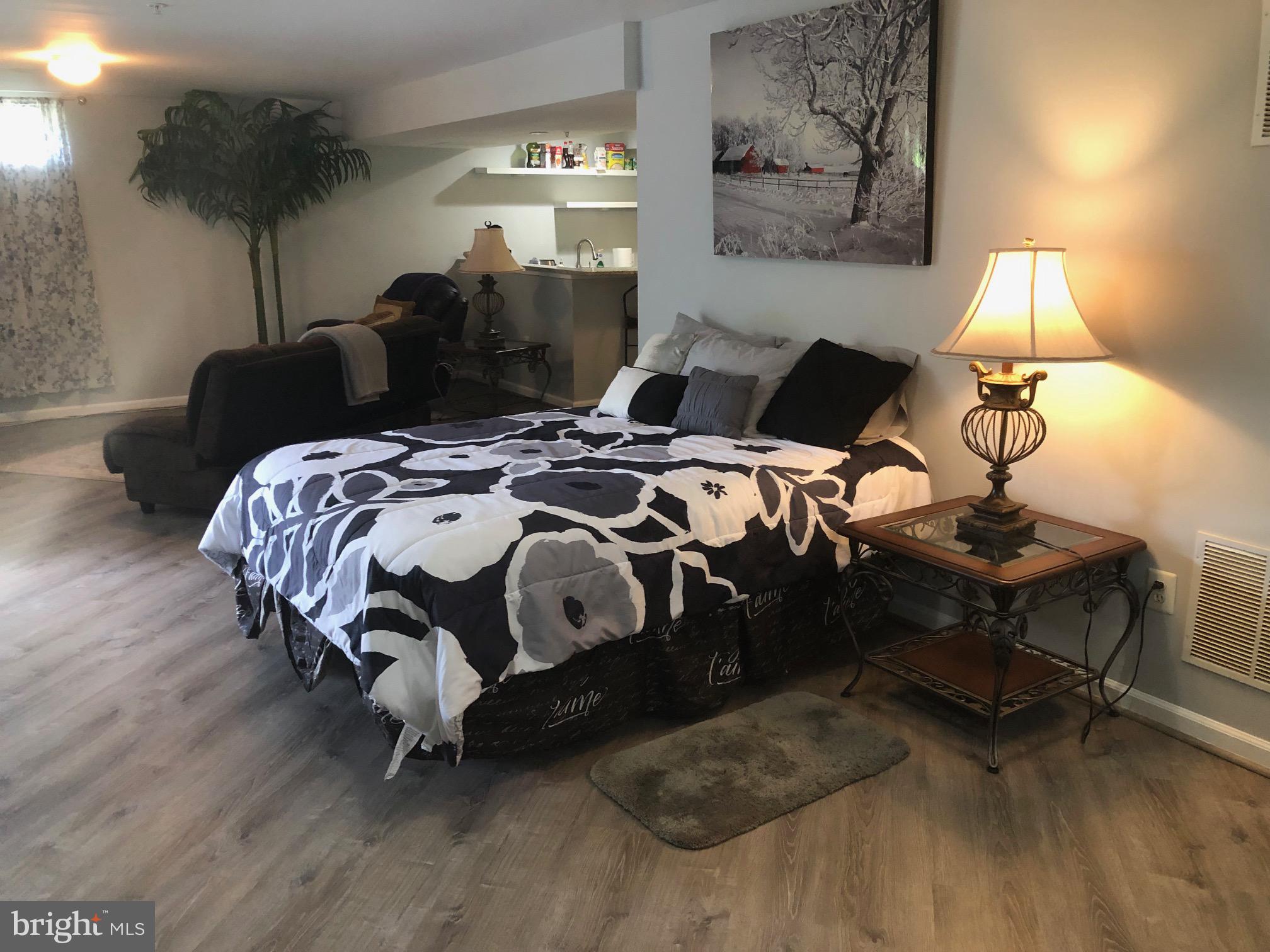 CROSS CREEK CLUB - Residential Lease