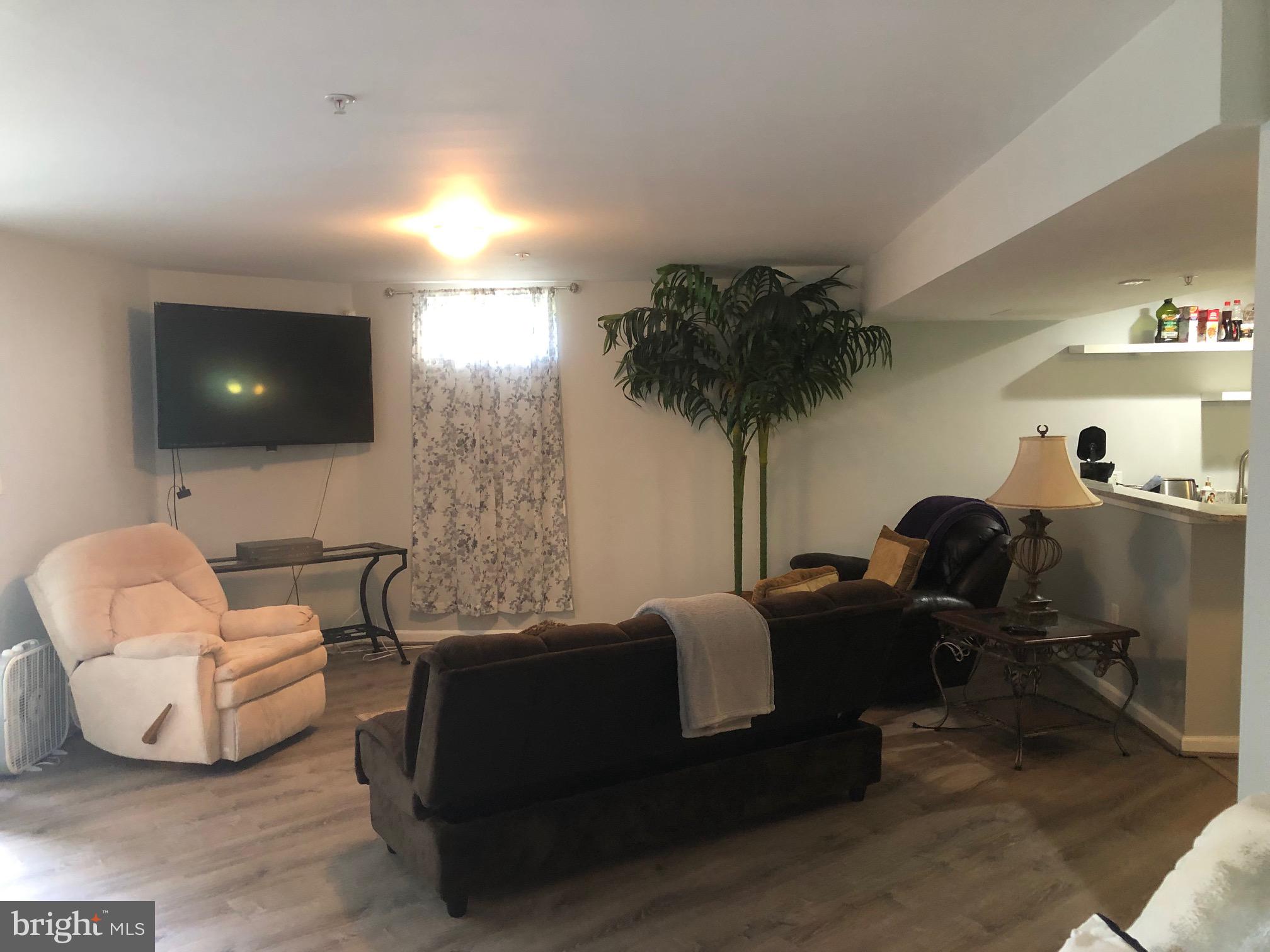 CROSS CREEK CLUB - Residential Lease