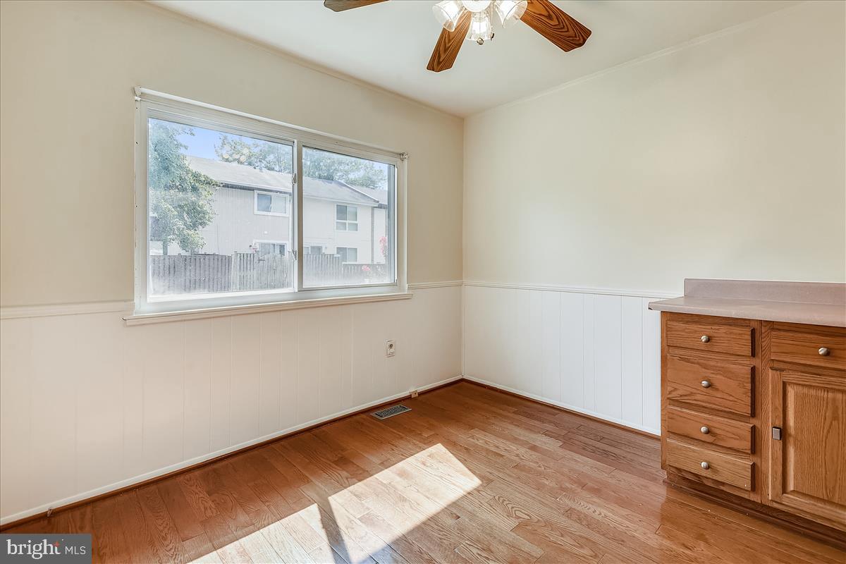 CROFTON MEADOWS - Residential