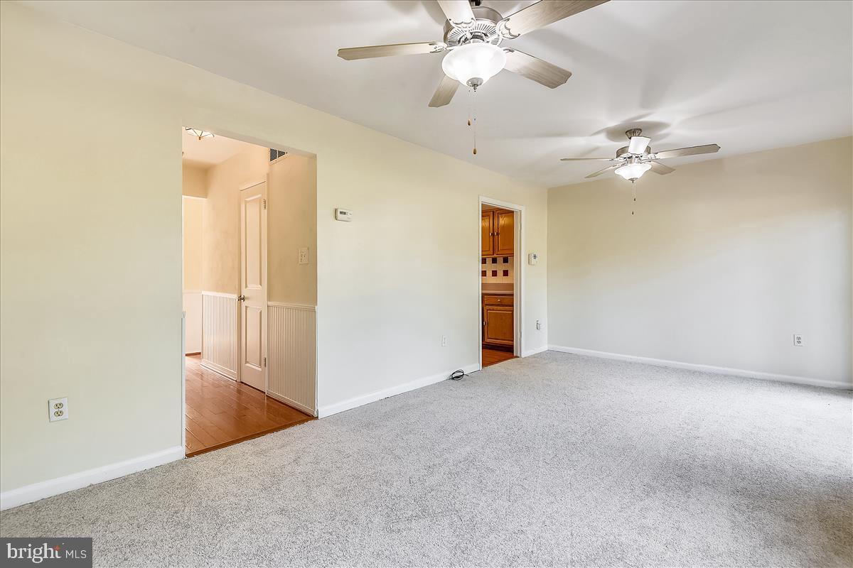 CROFTON MEADOWS - Residential