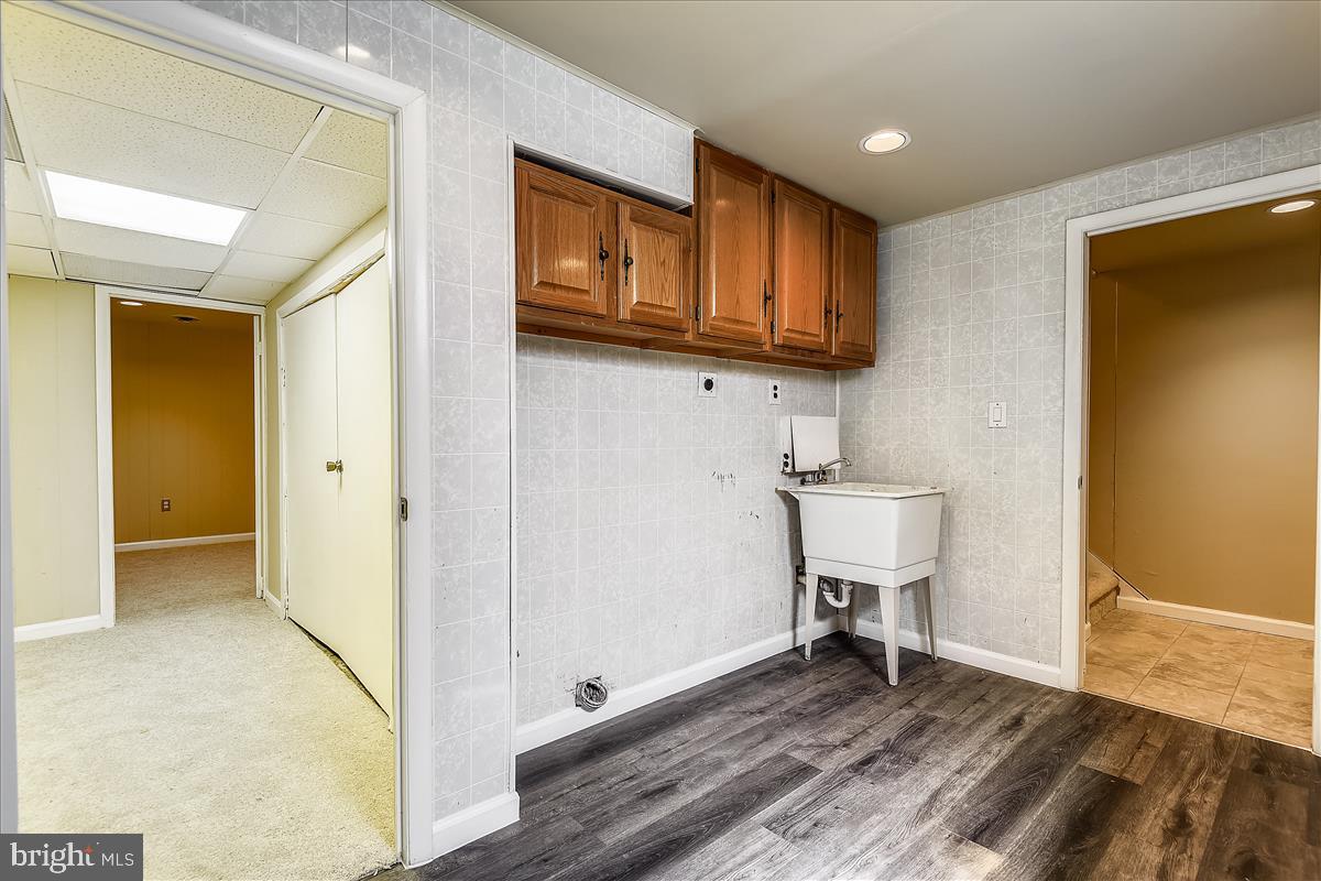 CROFTON MEADOWS - Residential