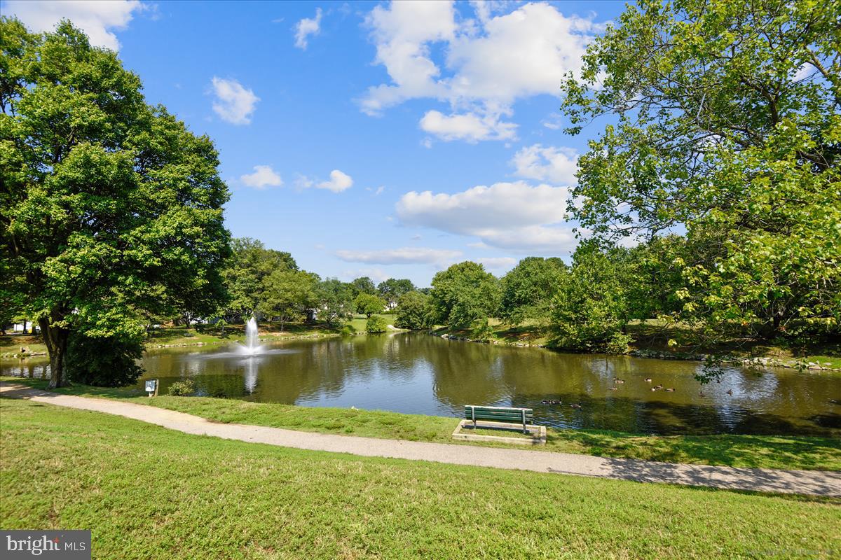 CROFTON MEADOWS - Residential