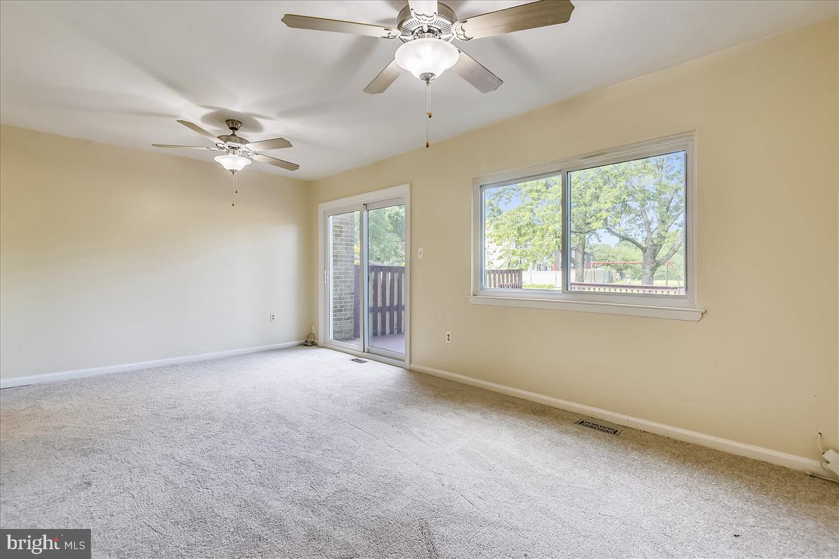 CROFTON MEADOWS - Residential