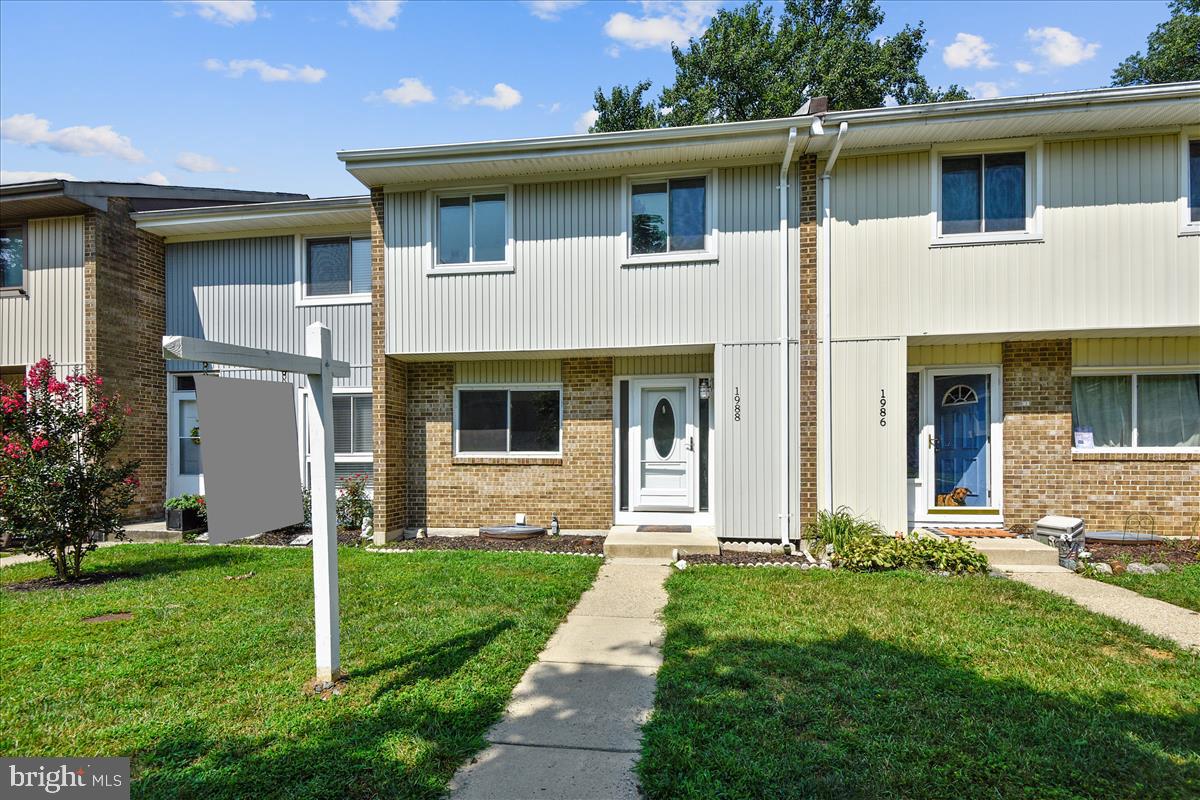 CROFTON MEADOWS - Residential