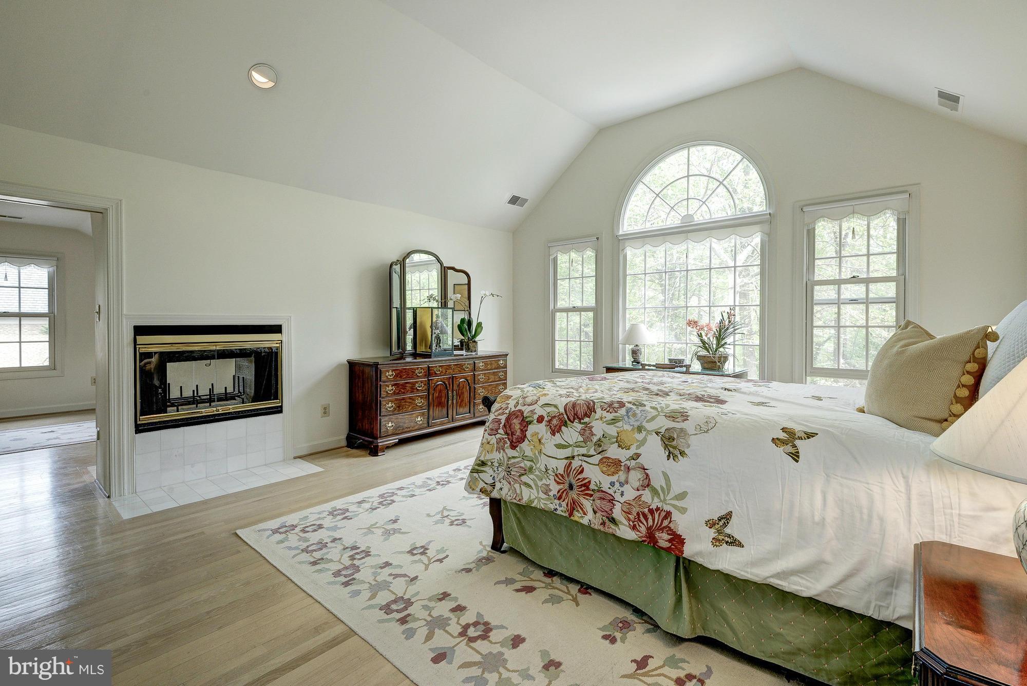 POTOMAC VILLAGE - Residential