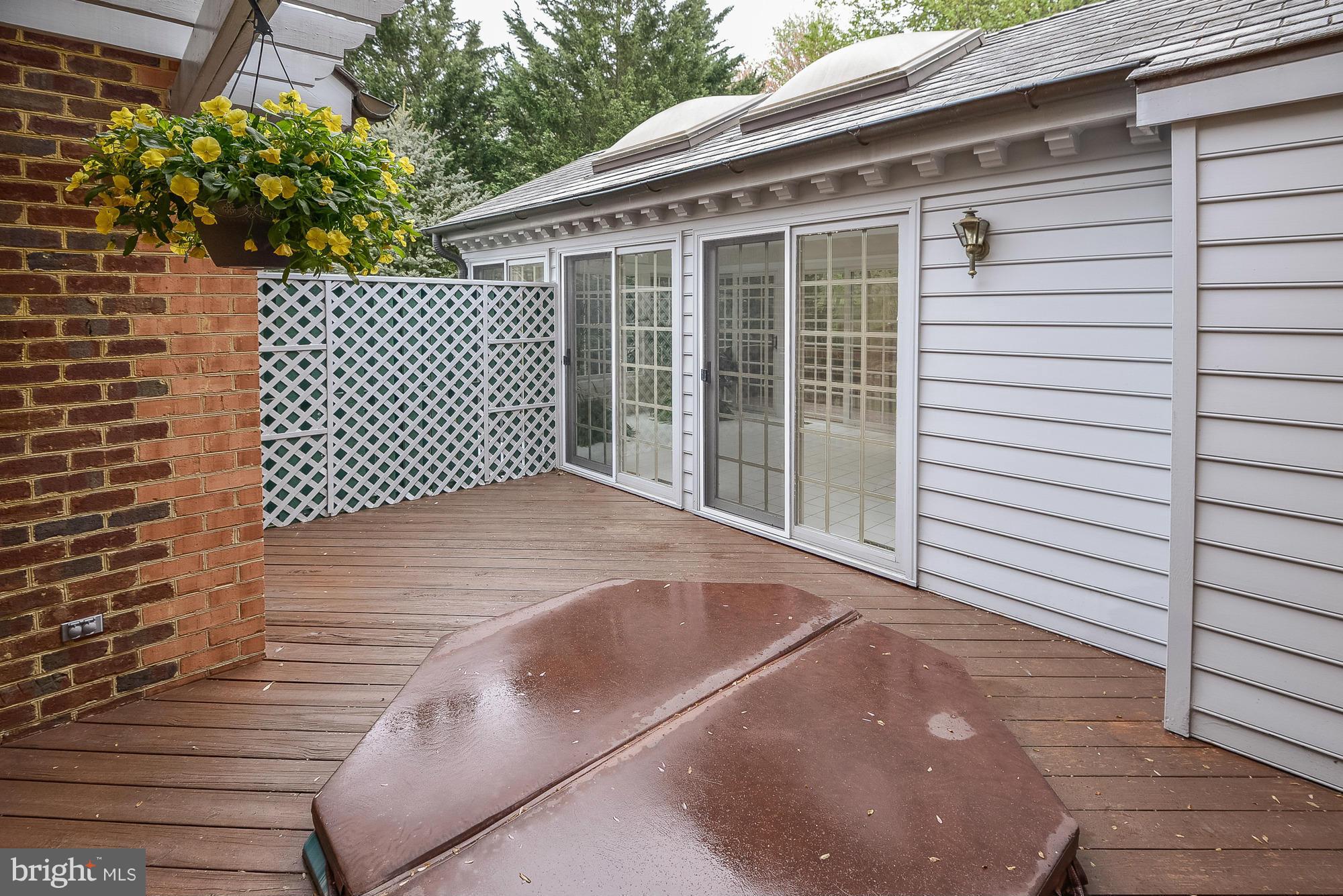 POTOMAC VILLAGE - Residential