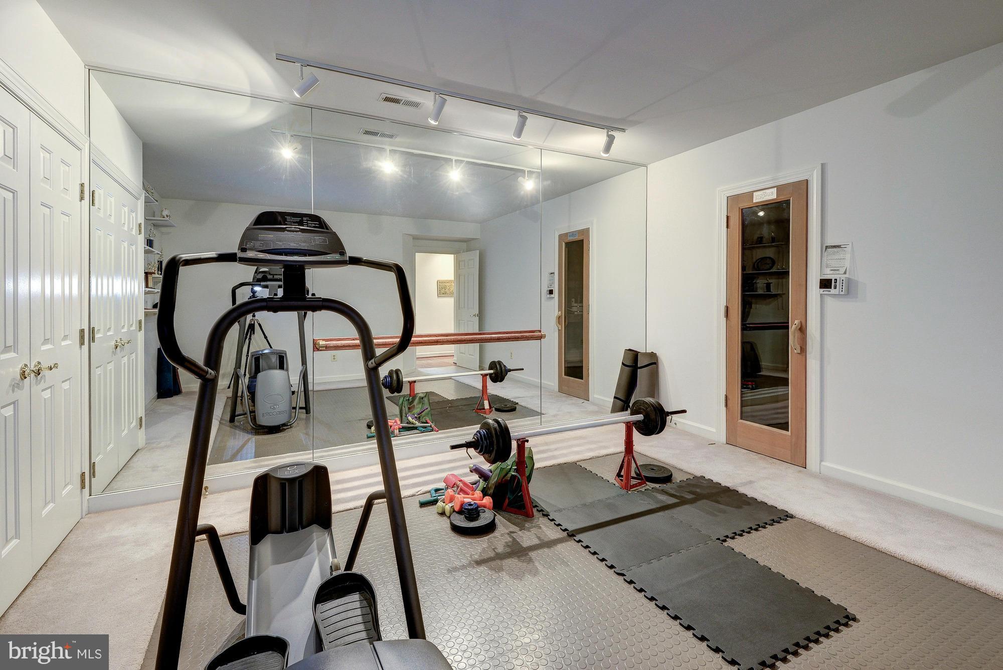 POTOMAC VILLAGE - Residential