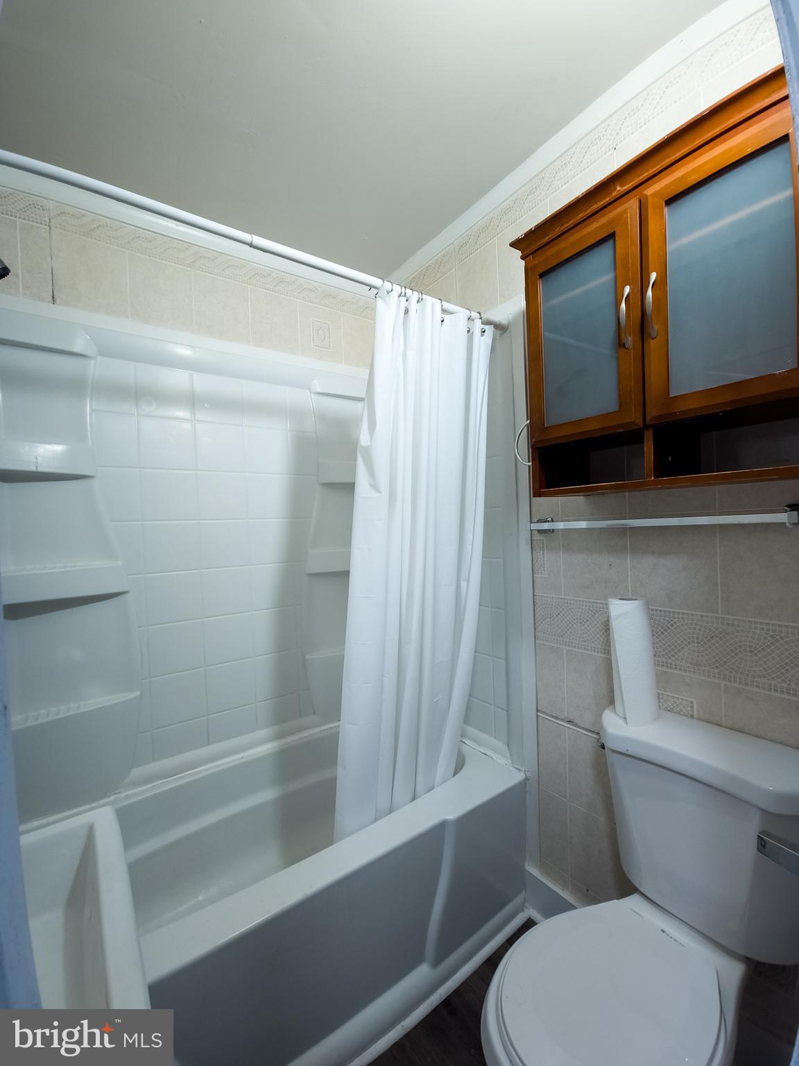 KENSINGTON - Residential Lease