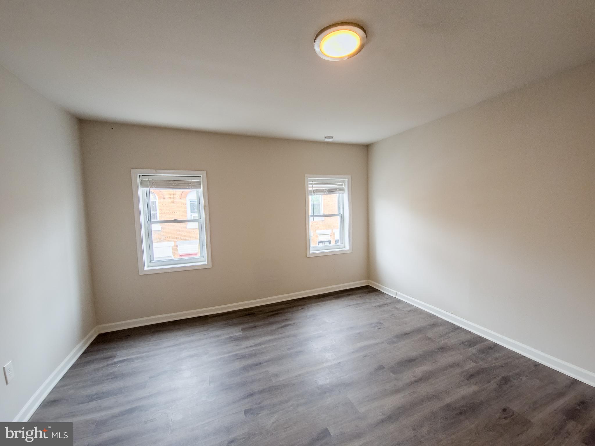 KENSINGTON - Residential Lease