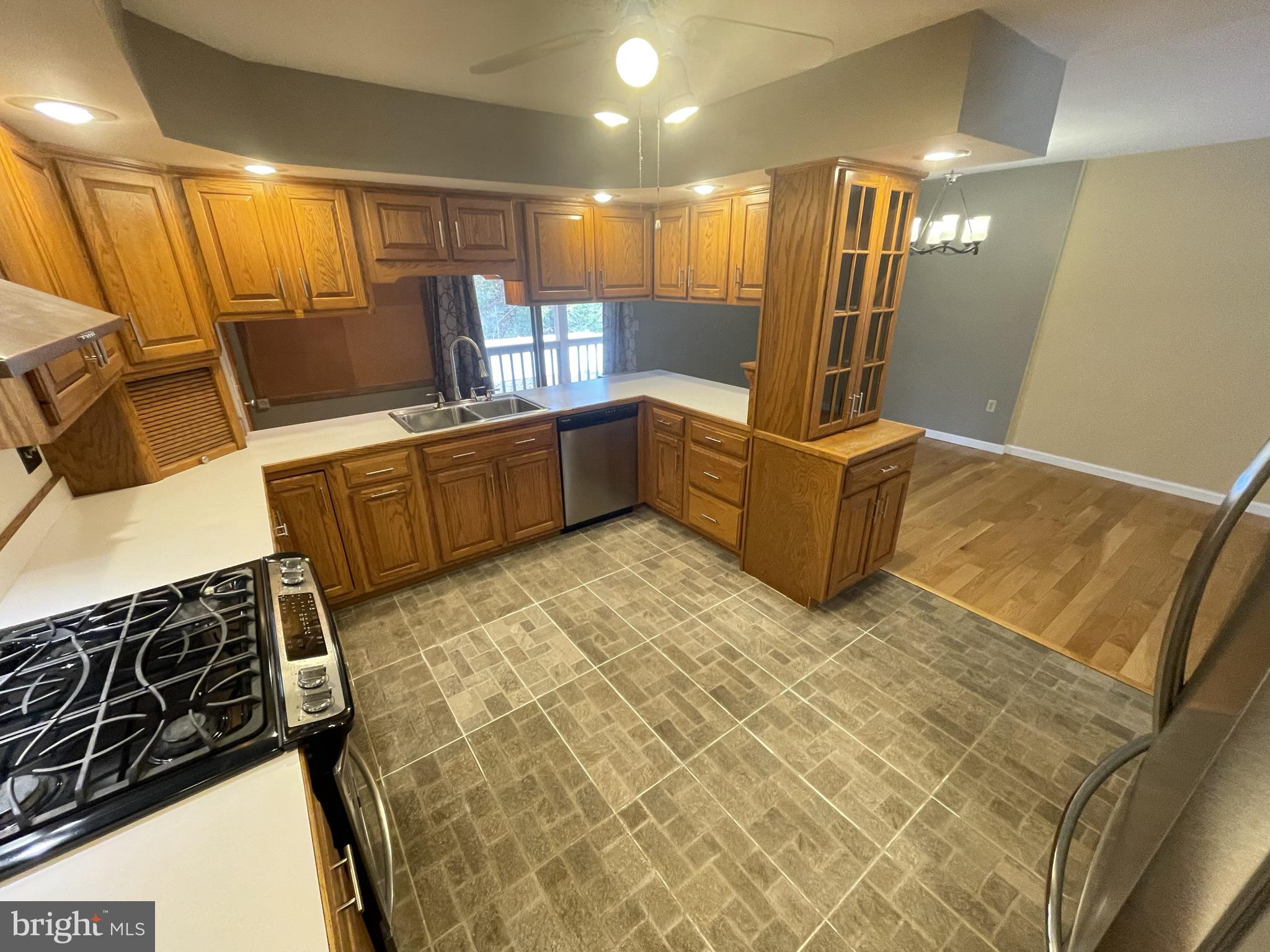 WOODWARD - Residential