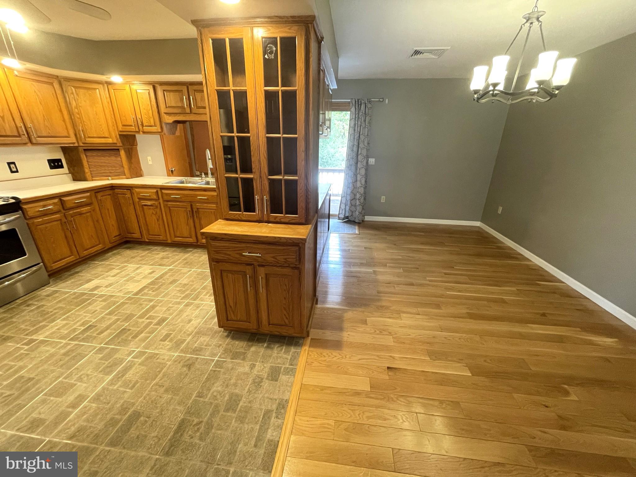 WOODWARD - Residential