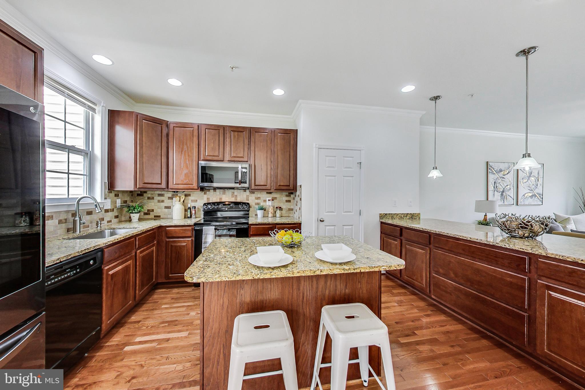 SAN FRANCISCO BY THE BAY - Residential