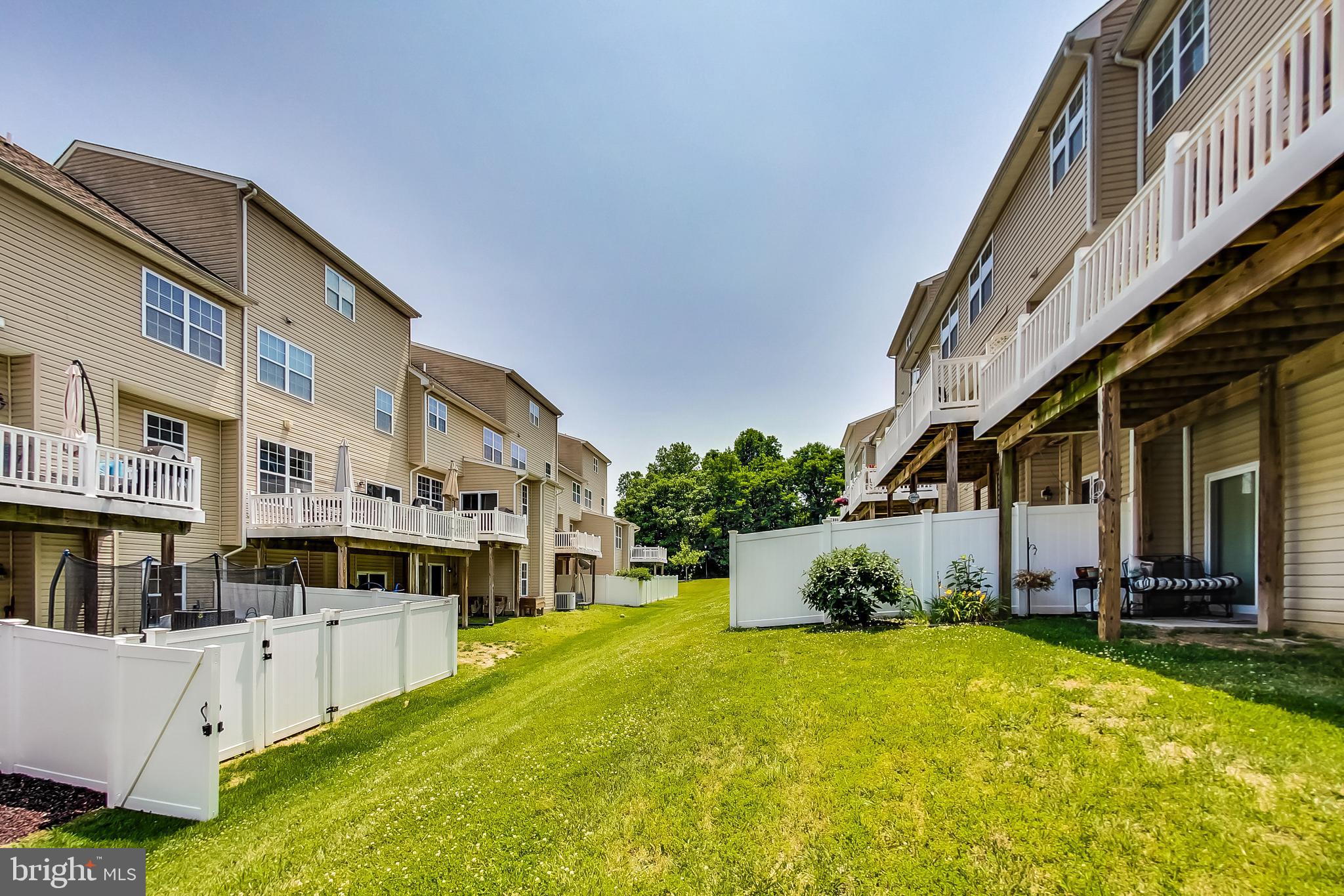 SAN FRANCISCO BY THE BAY - Residential