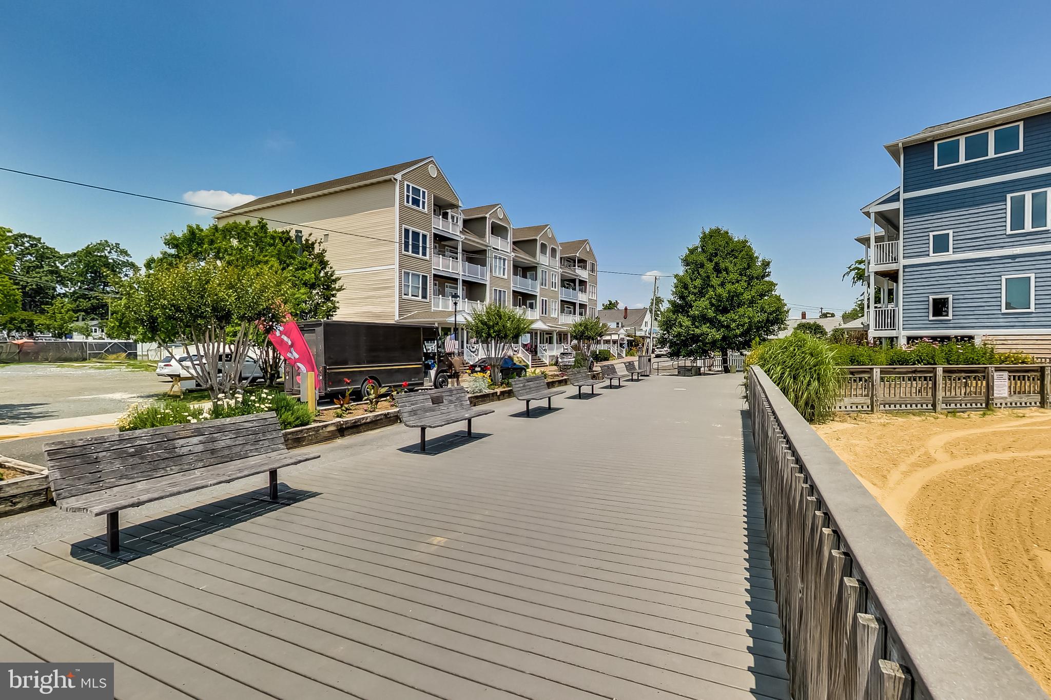 SAN FRANCISCO BY THE BAY - Residential