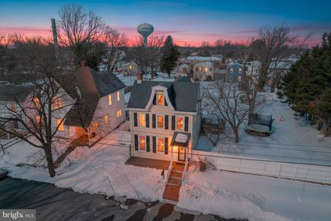Photo of 113 Crawford Street, MIDDLETOWN, DE 19709 (MLS # DENC2096714)
