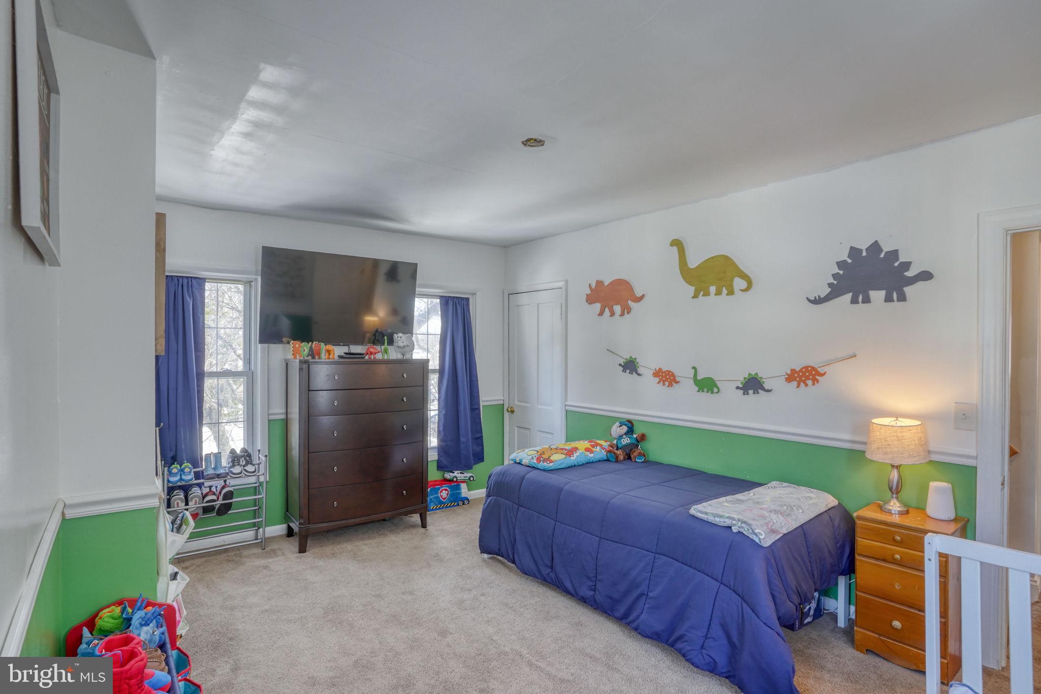 REDDING ESTATES - Residential