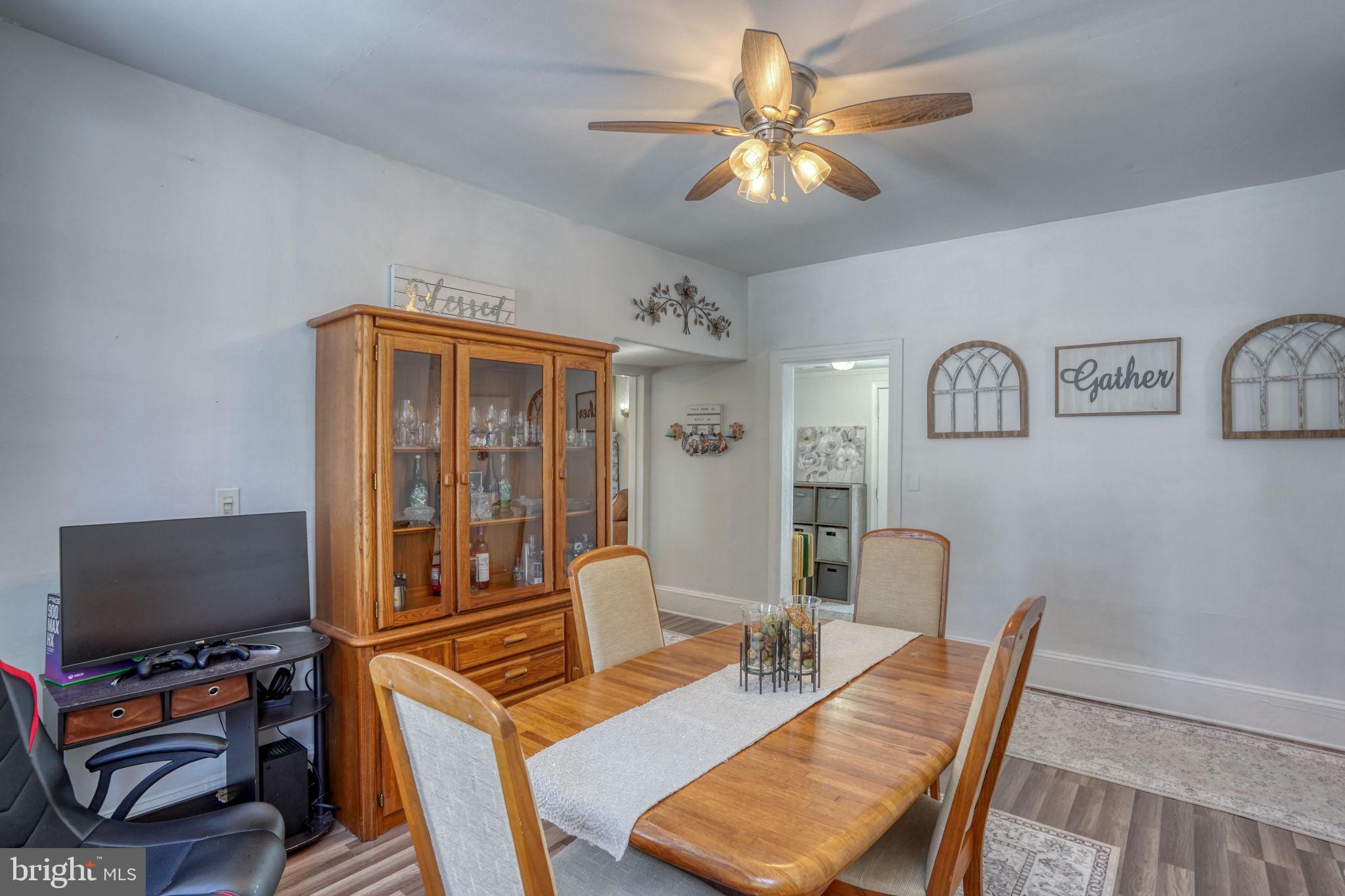 REDDING ESTATES - Residential