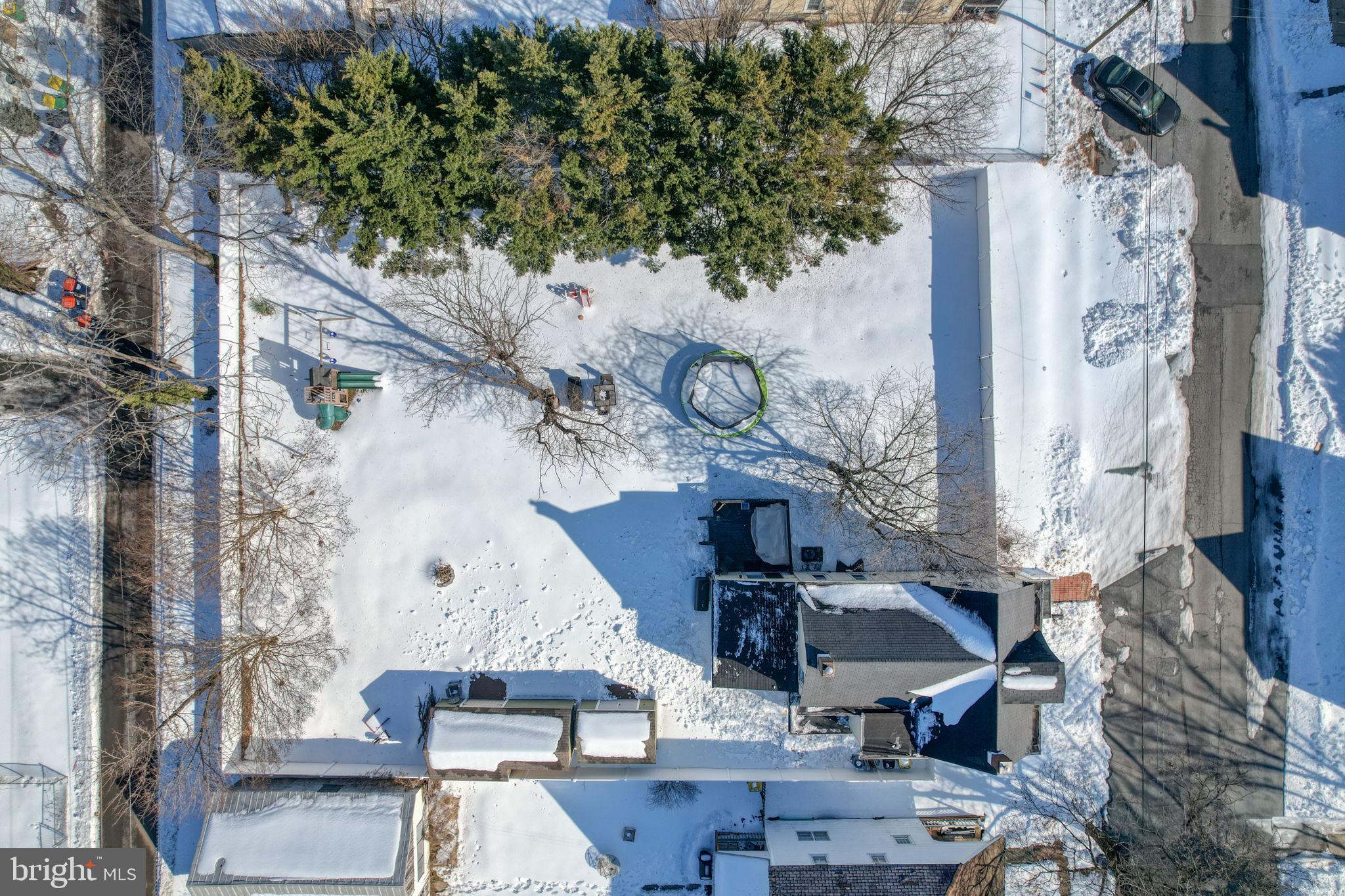 REDDING ESTATES - Residential