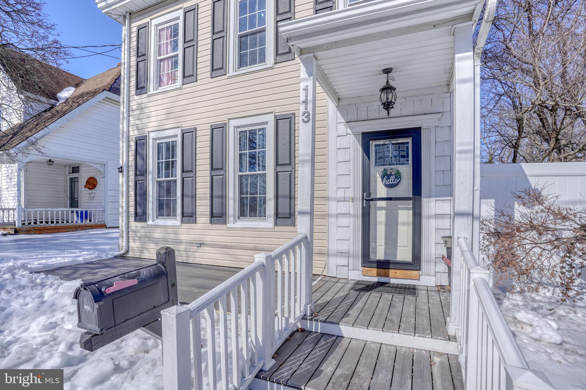 REDDING ESTATES - Residential