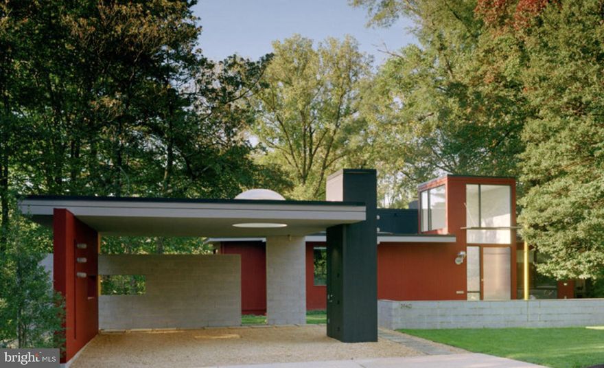 Designed from architect Robert Gurney
Sold off-market