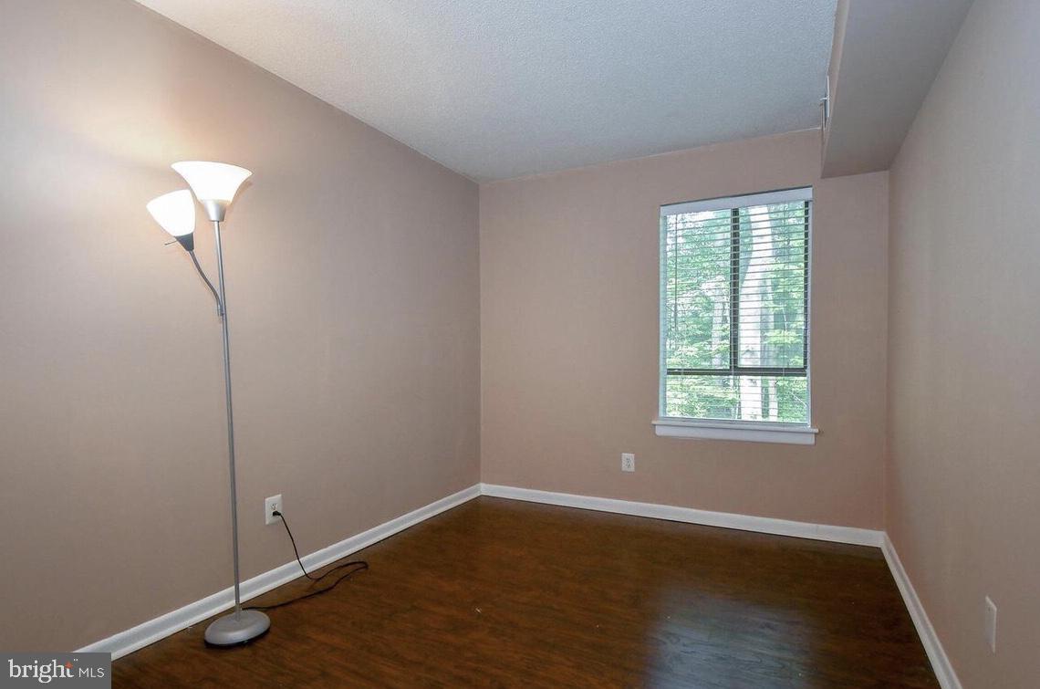 SHADOWOOD - Residential Lease