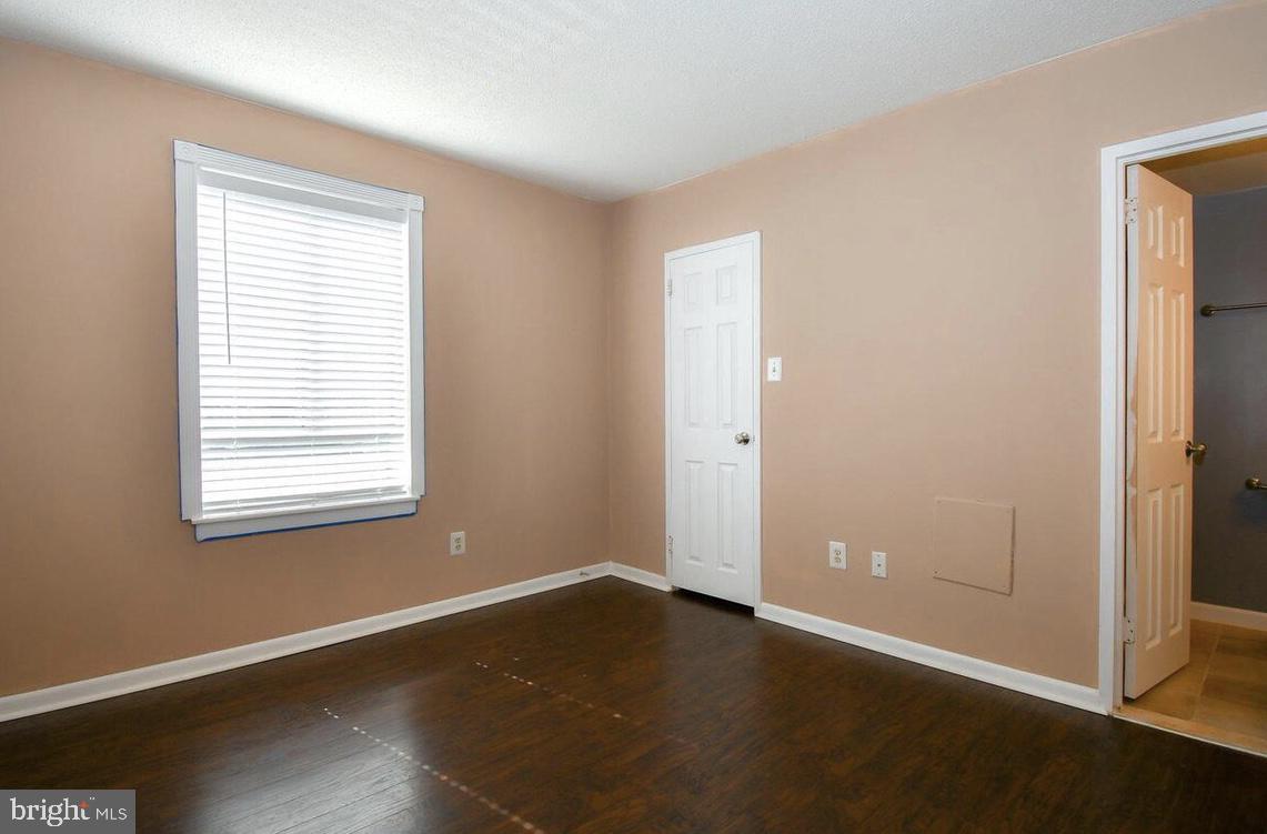 SHADOWOOD - Residential Lease