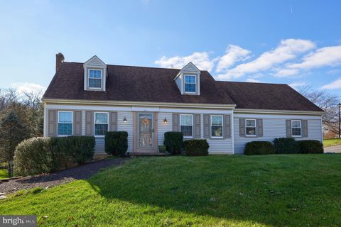 Photo of 14 Eastbrooke Drive, Ephrata, PA 17522 (MLS # PALA2045404)