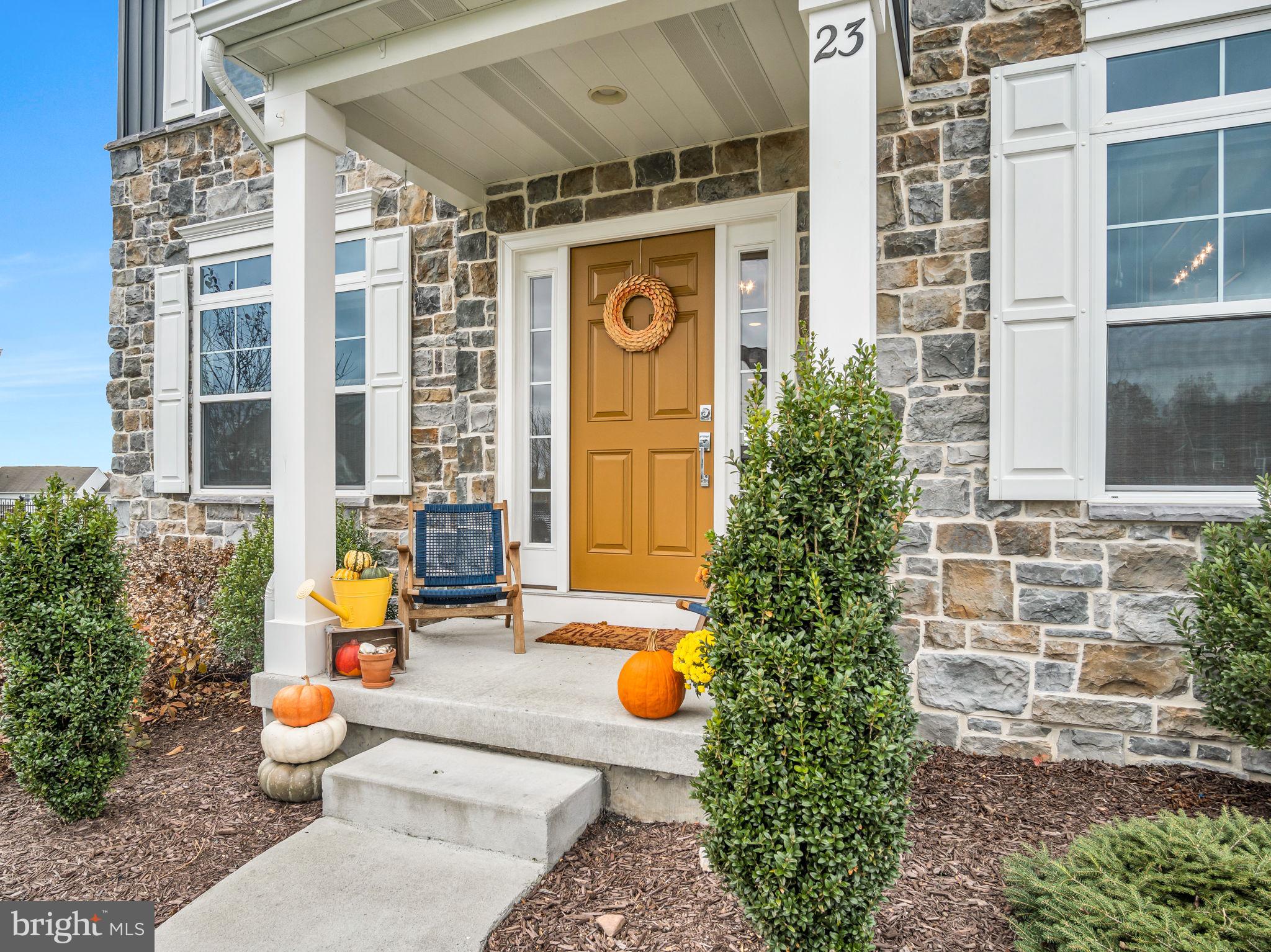 23 COUNTRY SIDE DRIVE