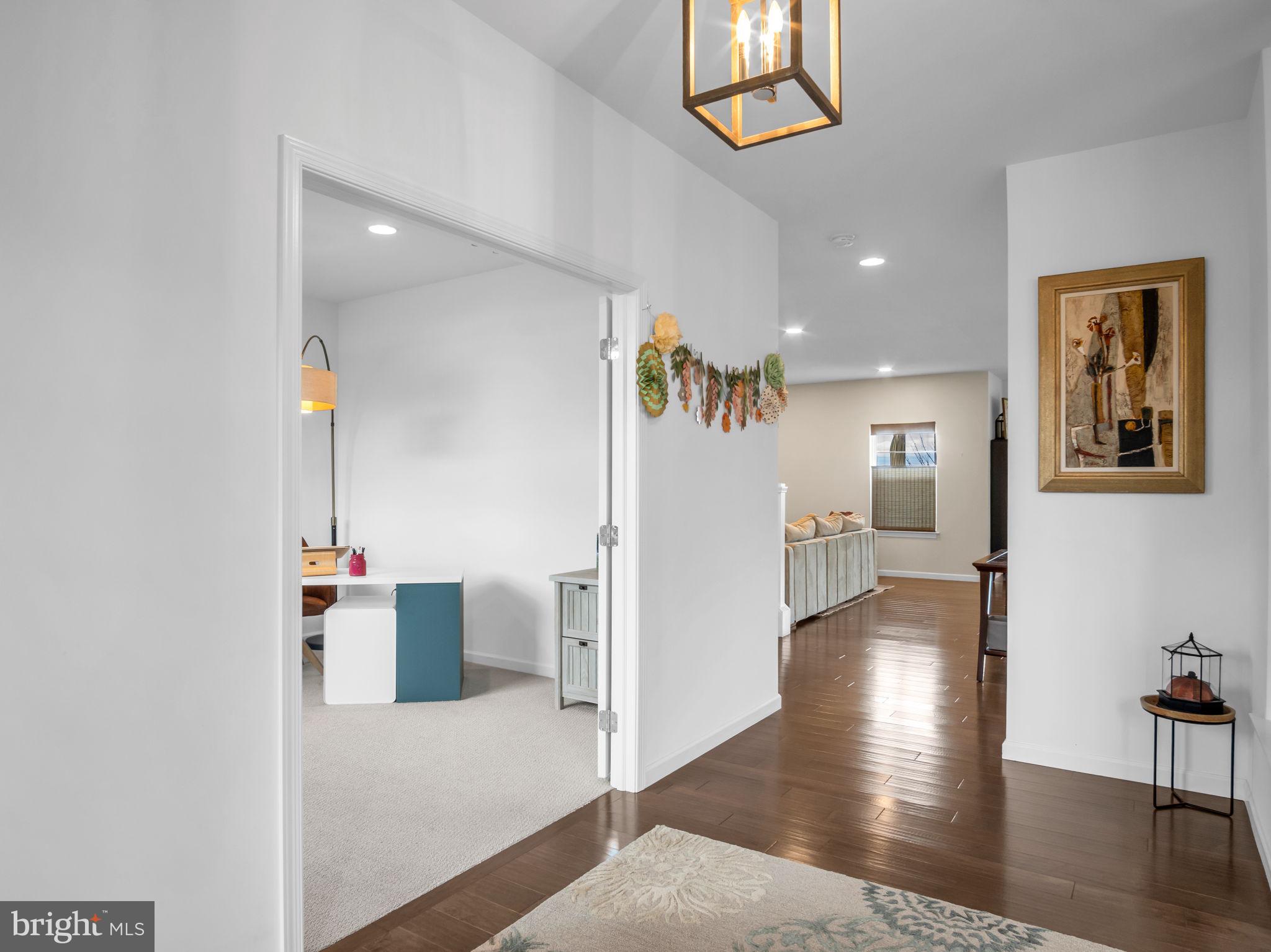 23 COUNTRY SIDE DRIVE