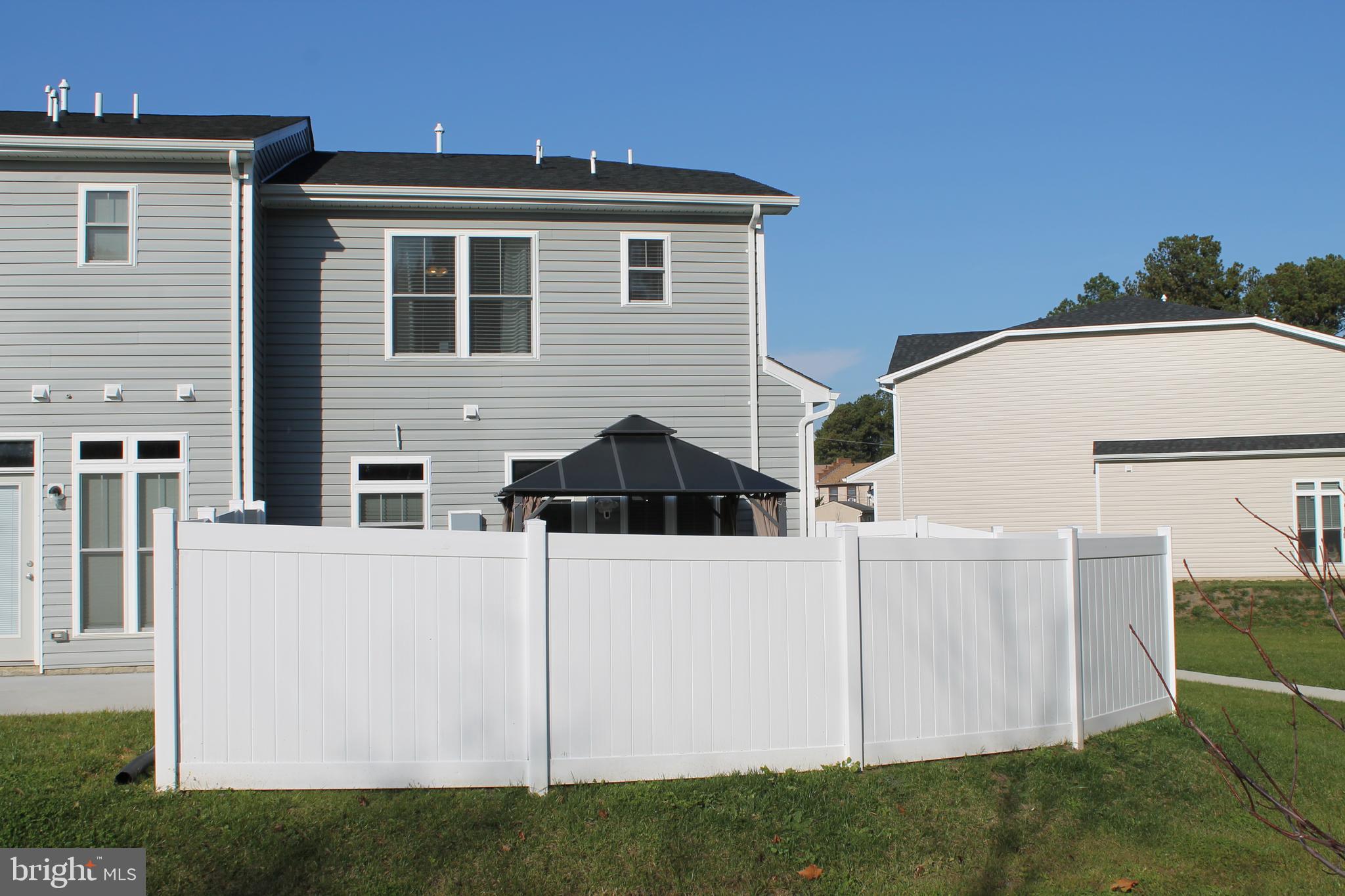 114 STELLA COURT