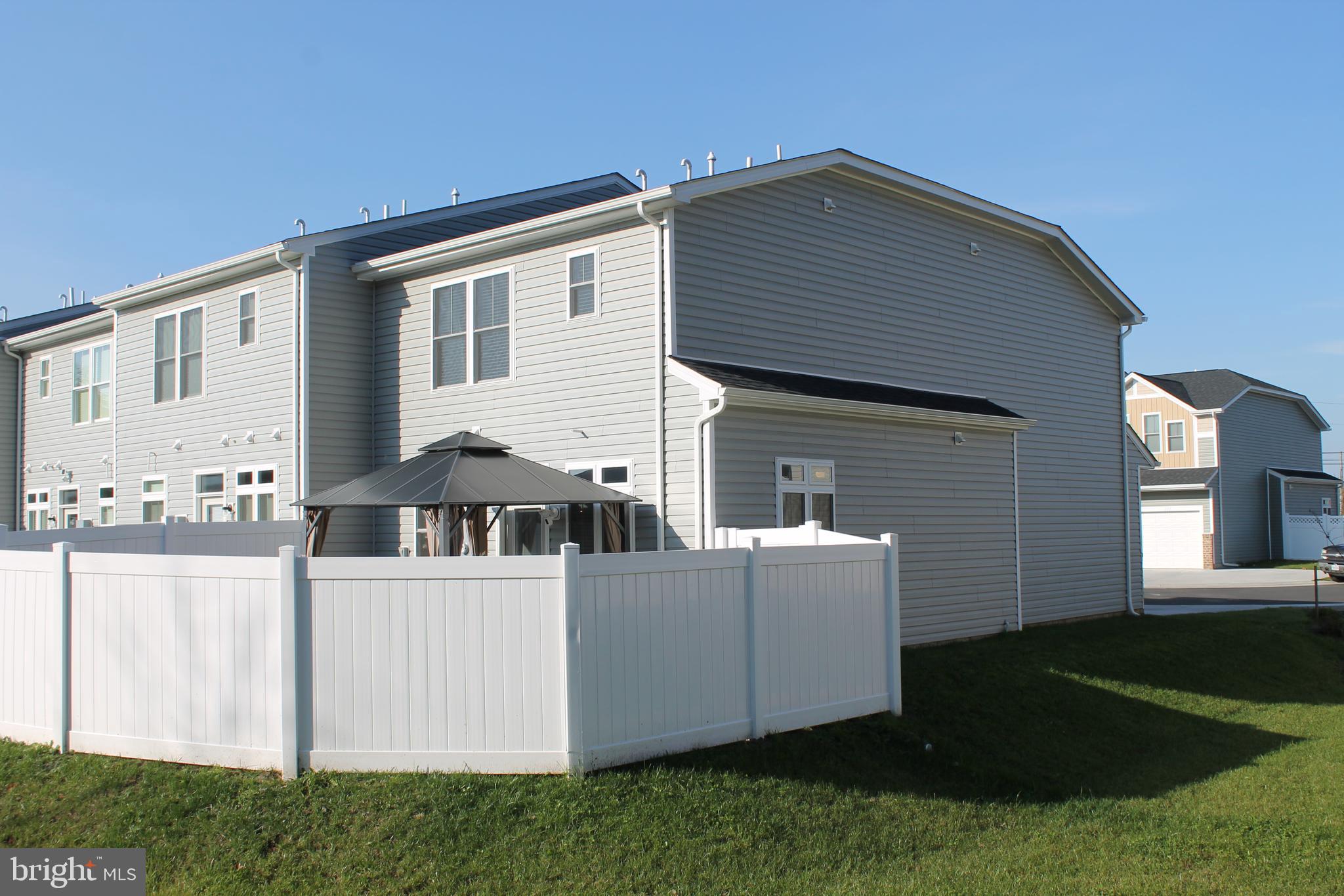 114 STELLA COURT